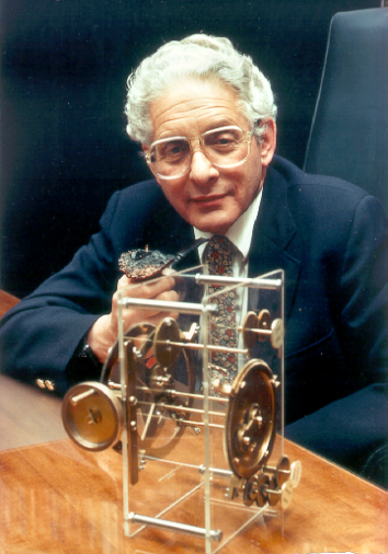 Derek de Solla Price with a model