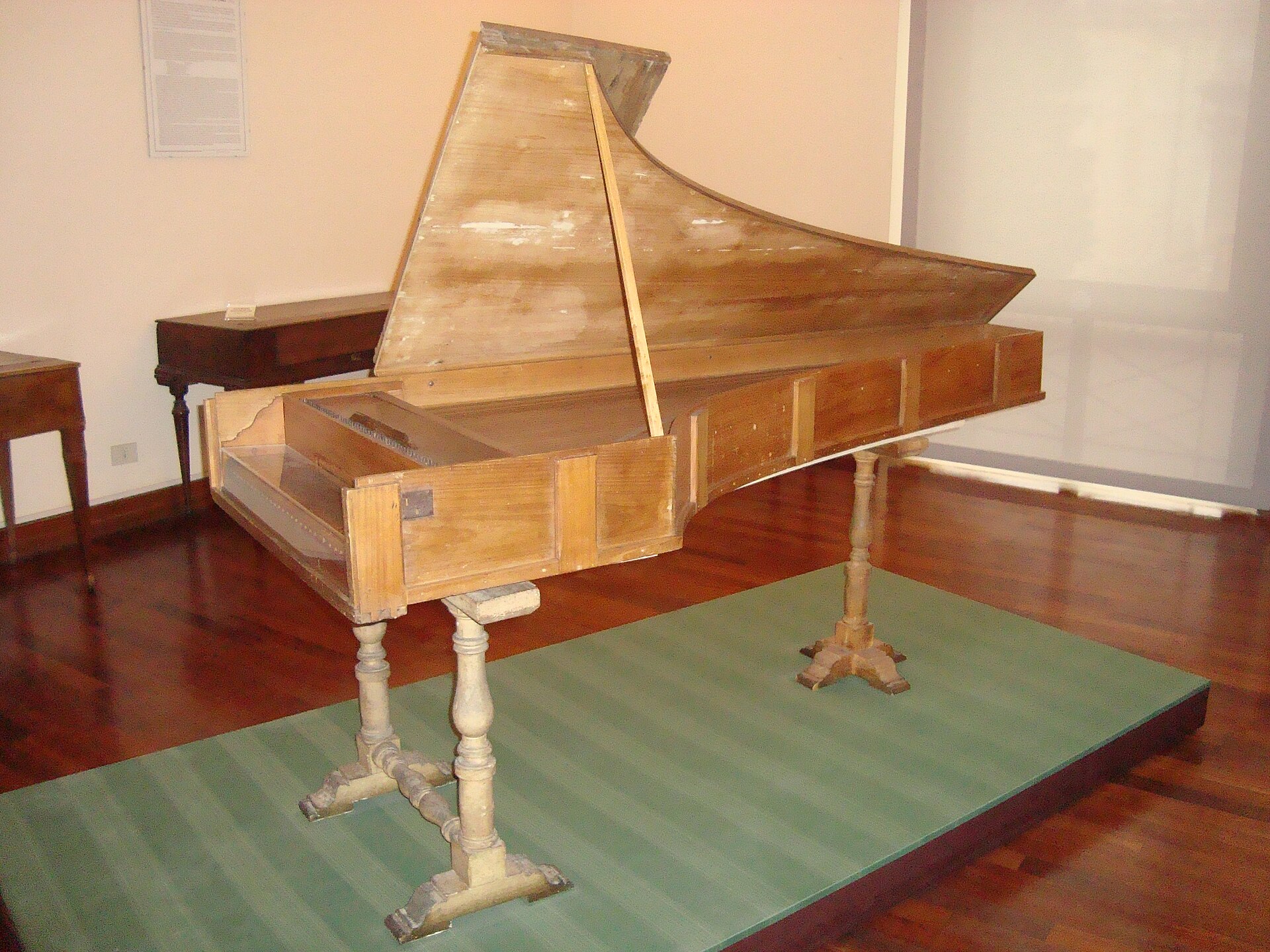 Grand piano, 1722, Museo Nazionale degli Strumenti Musicali, Rome