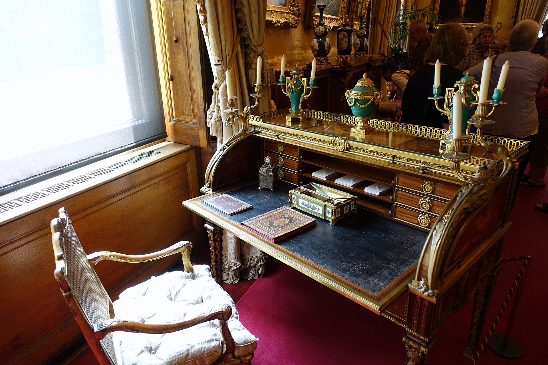 Roll-top desk, 1774