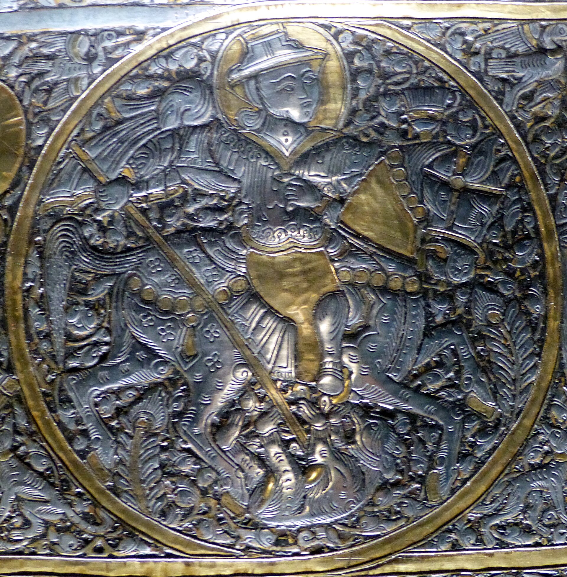 Enthroned ruler and courtiers, inner wall