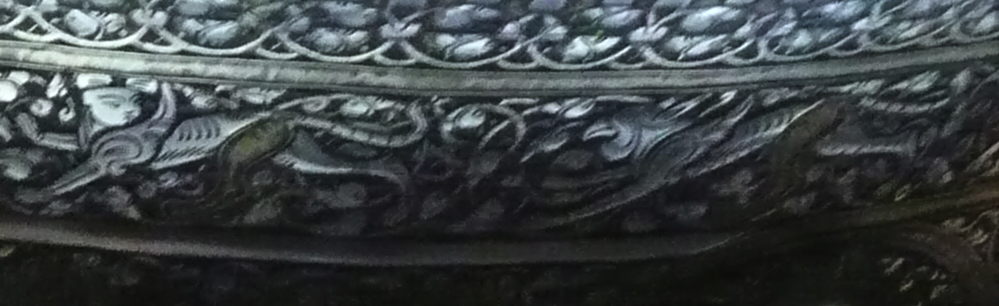 Sphinx and griffin, interior floor border
