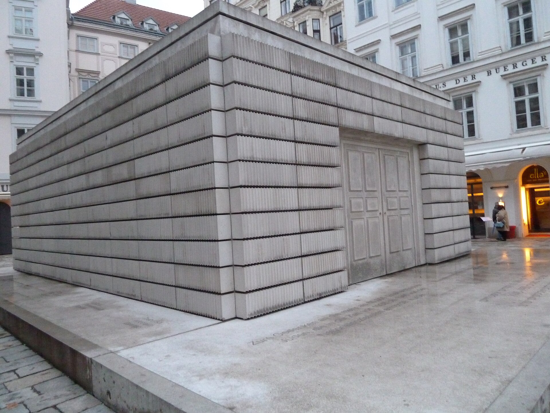 Judenplatz Holocaust Memorial (Nameless Library)