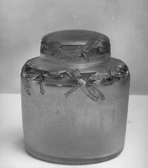 'Frise Libellules' (Dragonflies Frieze) vase with cover