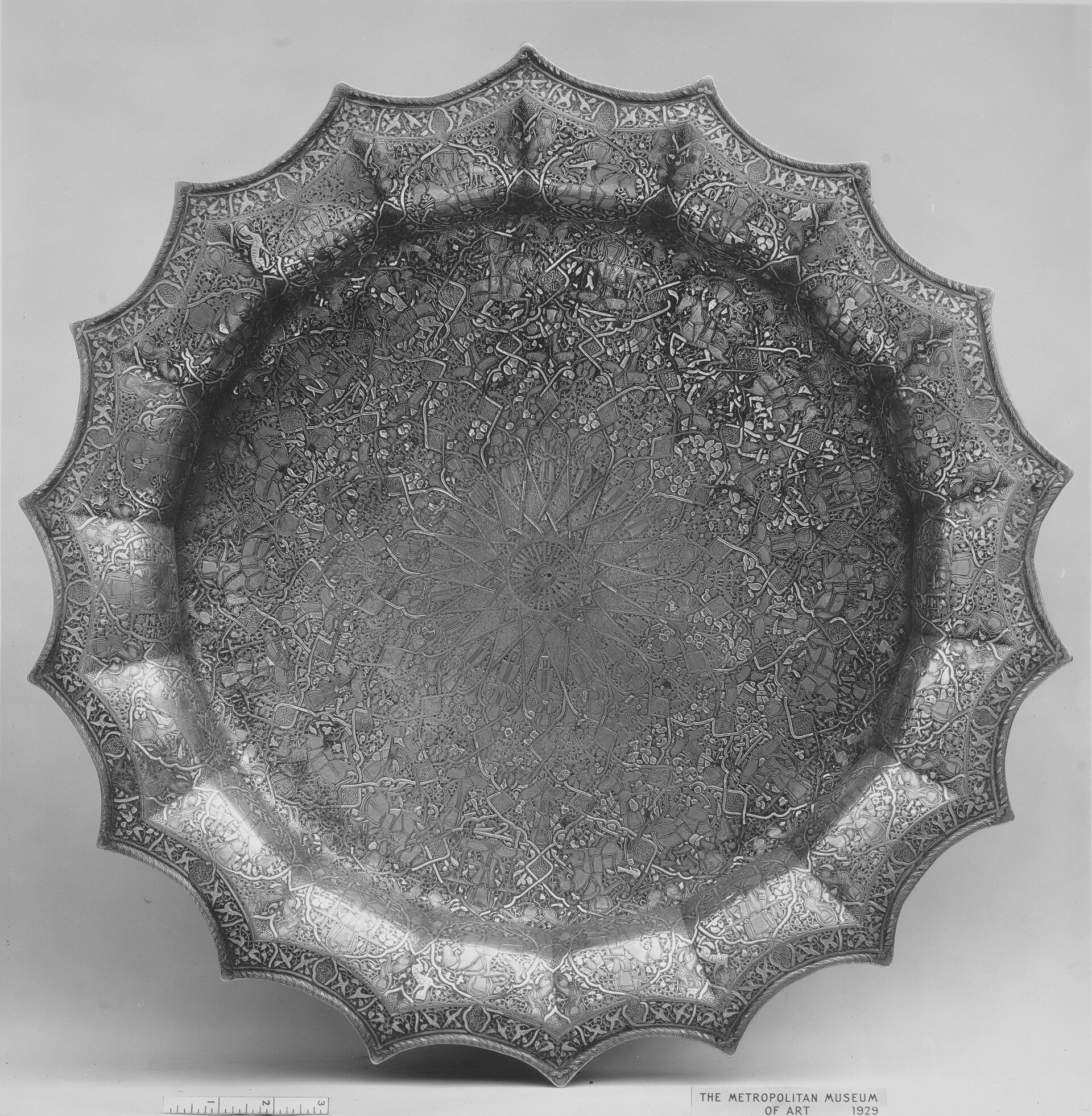 Basin with Figural Imagery, archival photograph