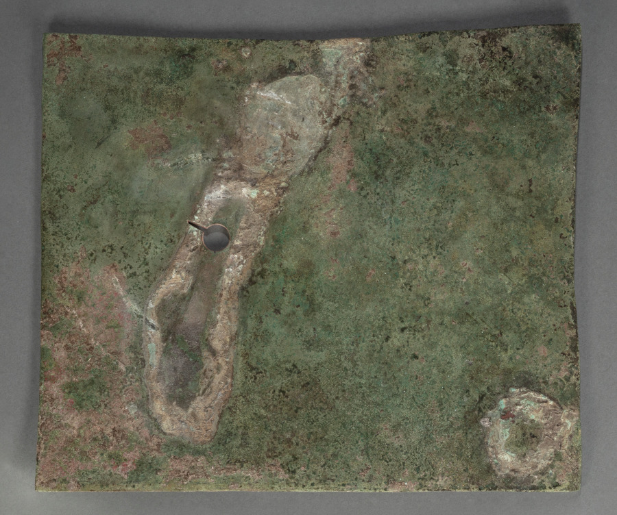 The bronze baseplate
