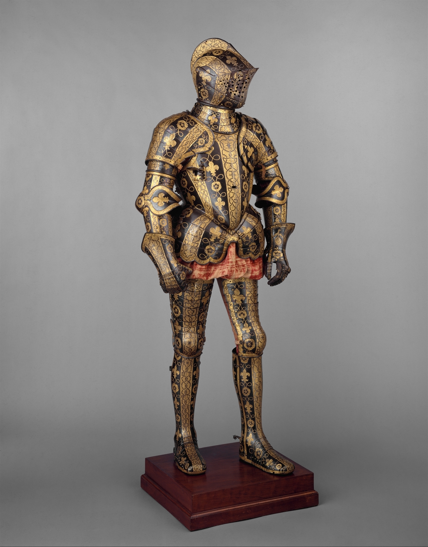 Armor Garniture of George Clifford, further view