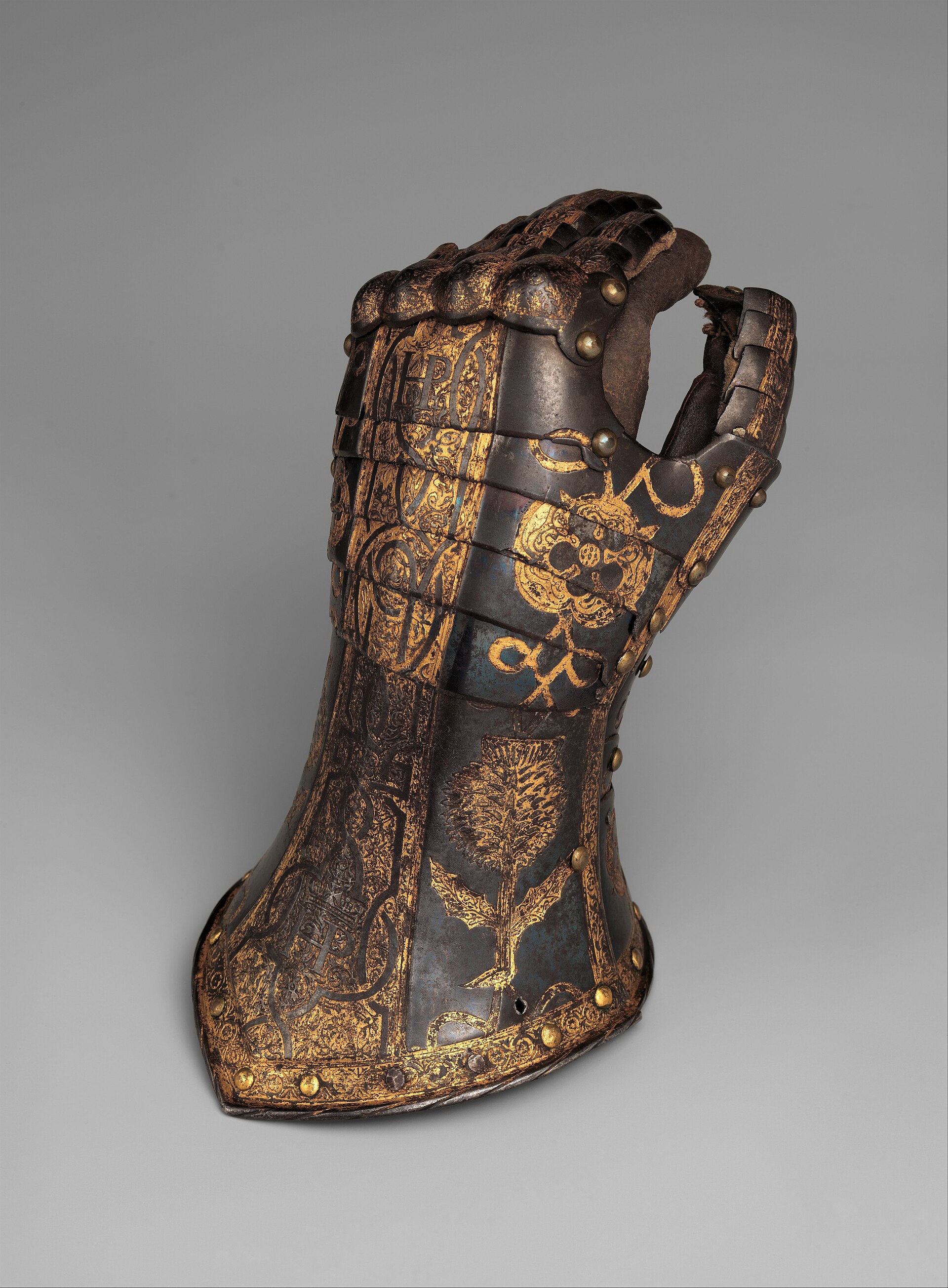 Armor Garniture of George Clifford, further view