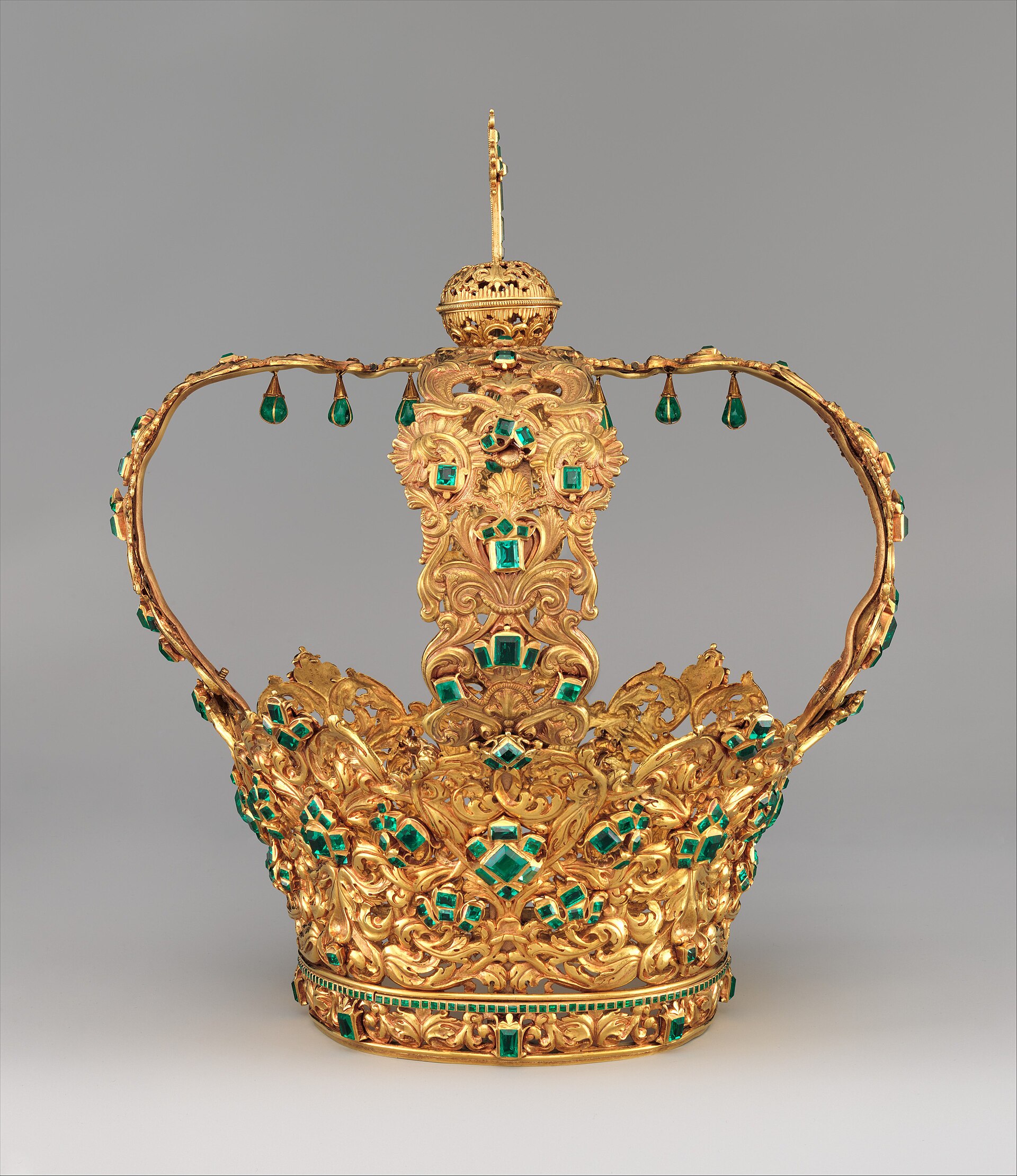 Crown of the Andes, side view