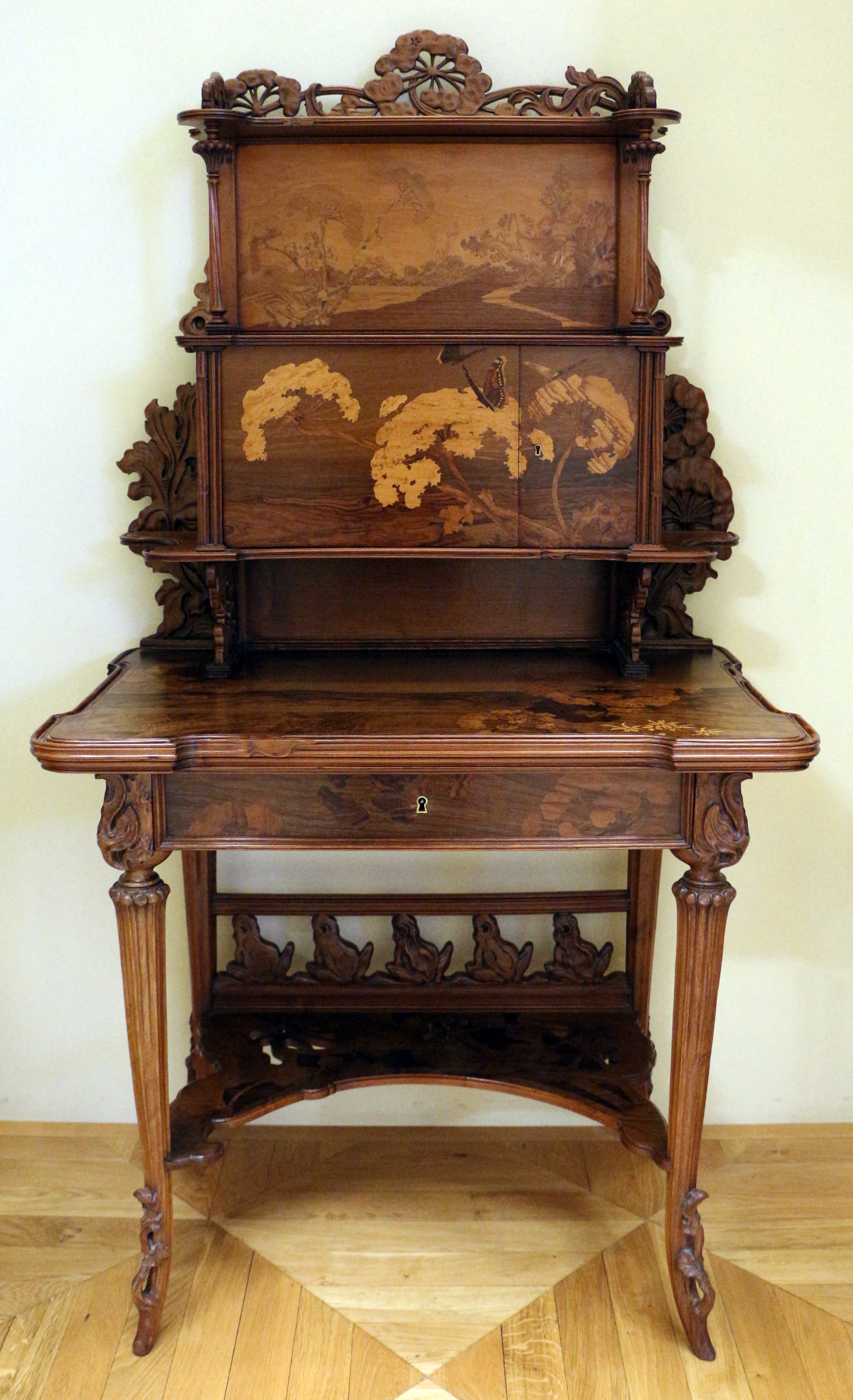 Les Ombellules, bureau de dame