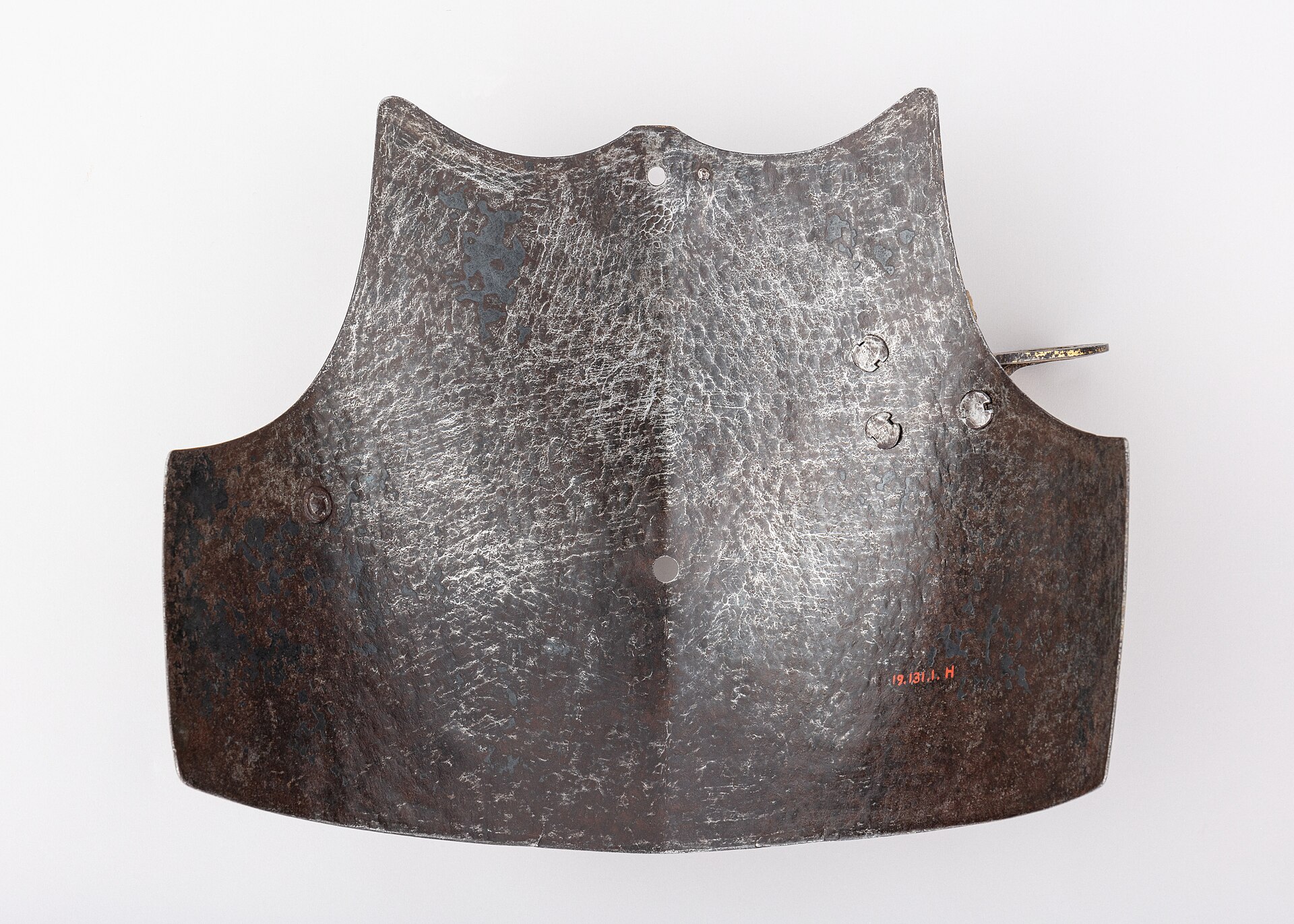 The reinforcing breastplate, 19.131.1h