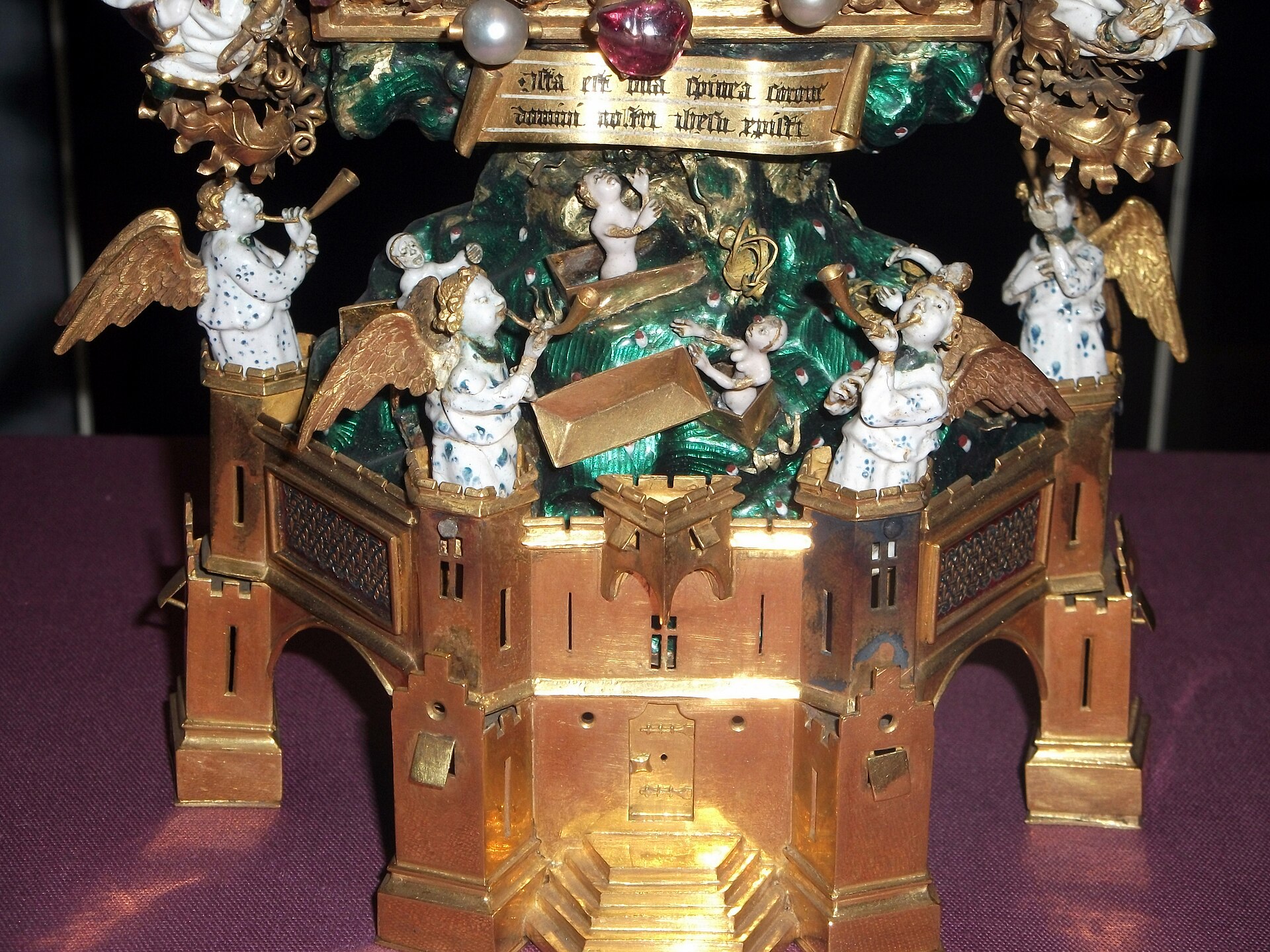 The Holy Thorn Reliquary, base