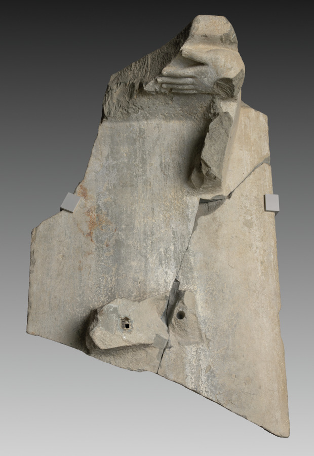 Upper stele with hand