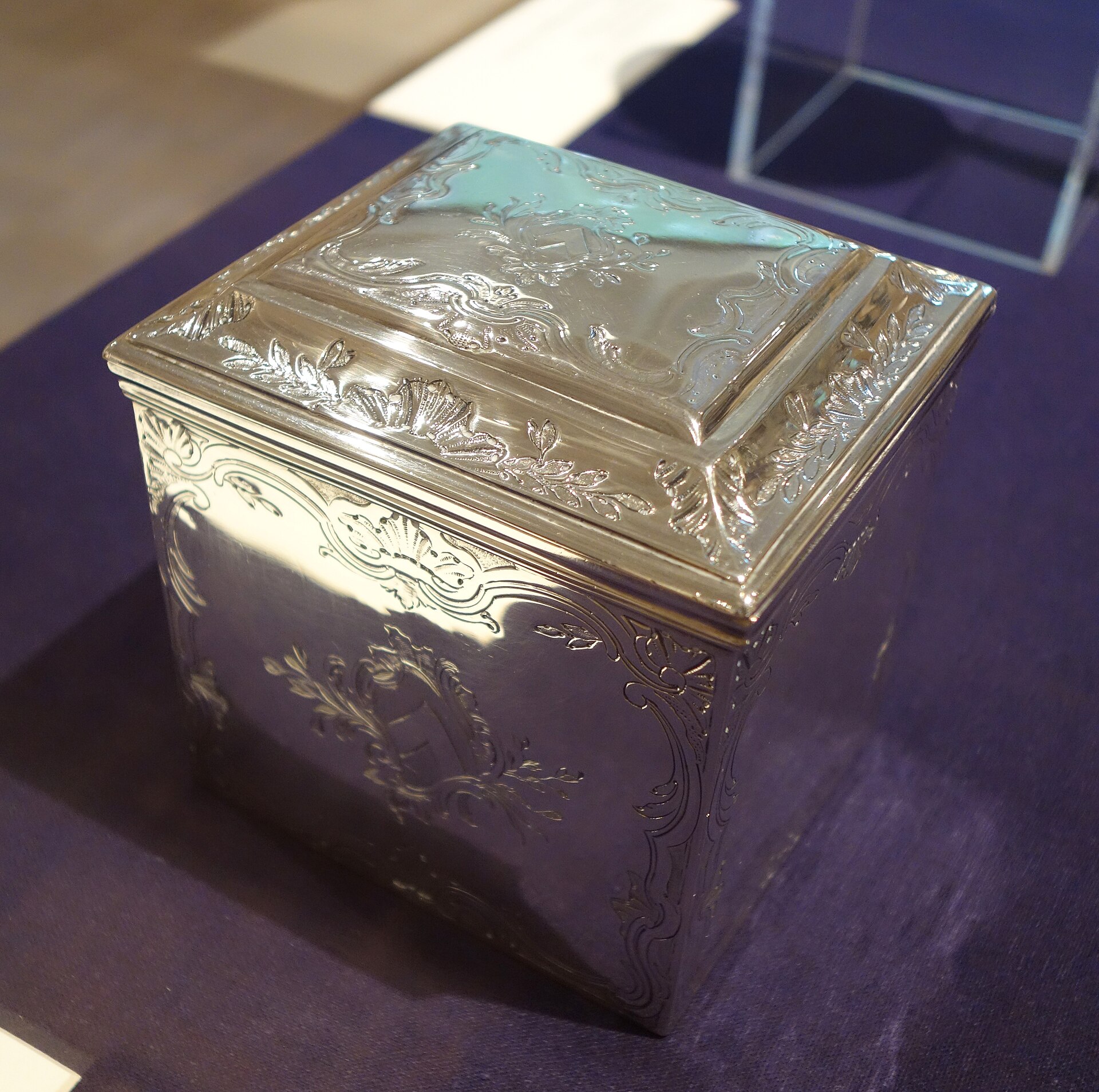 Tea Caddy, Paul de Lamerie, 1743-44