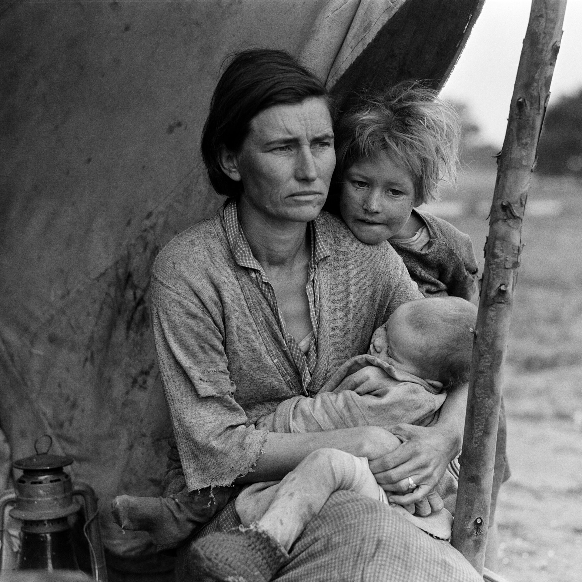 Migrant mother, alternative version