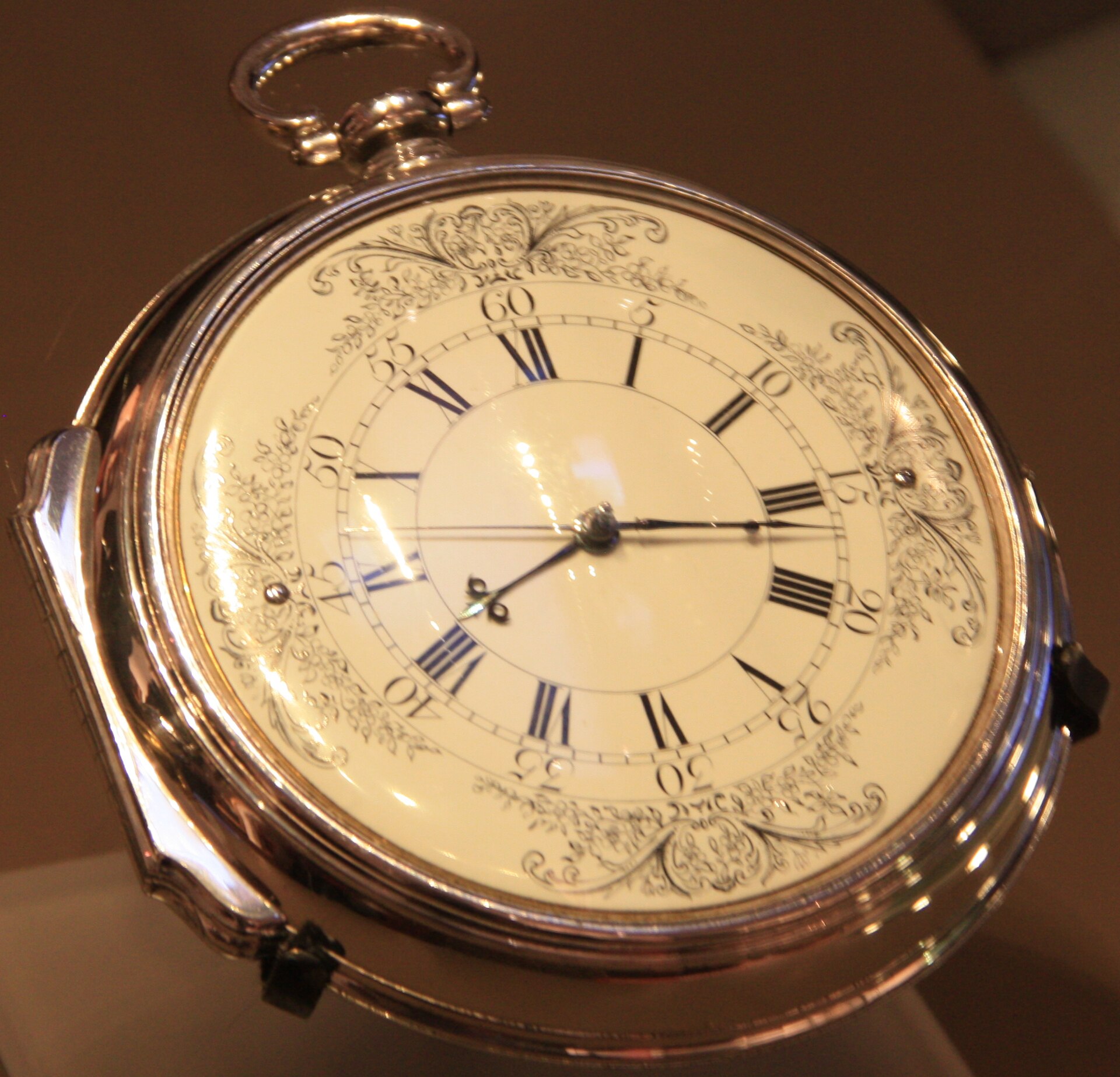 K1 on display at the Royal Observatory, Greenwich. Larcum Kendall's 1769 copy of Harrison's H4 was public property from the start, and it passed from the Board of Longitude to the Royal Observatory when Parliament abolished the Board in 1828, without leaving Greenwich.
