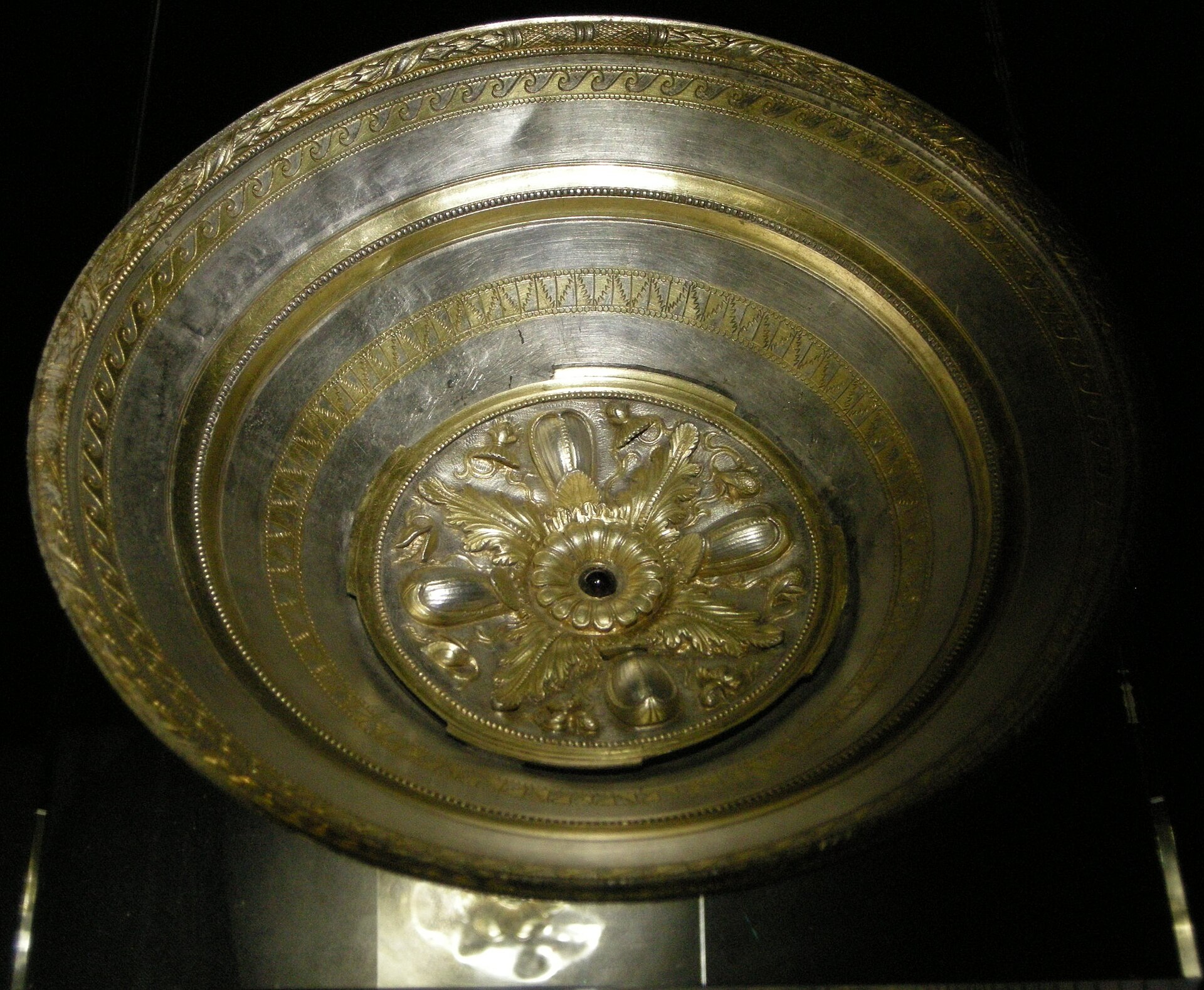 Phiale with Twelve Rays