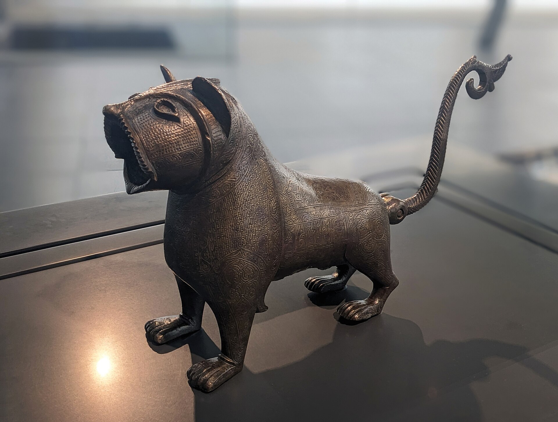 The Lion of Monzon (comparandum)