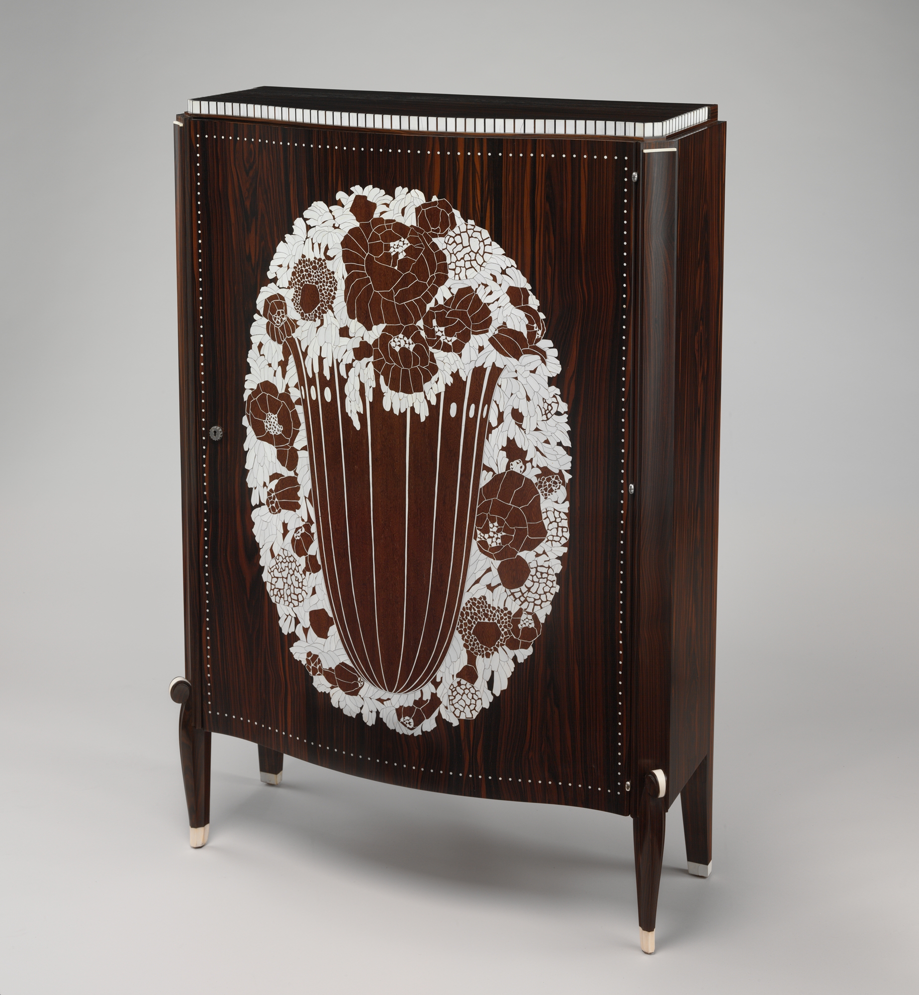 "Etat" Cabinet, detail view
