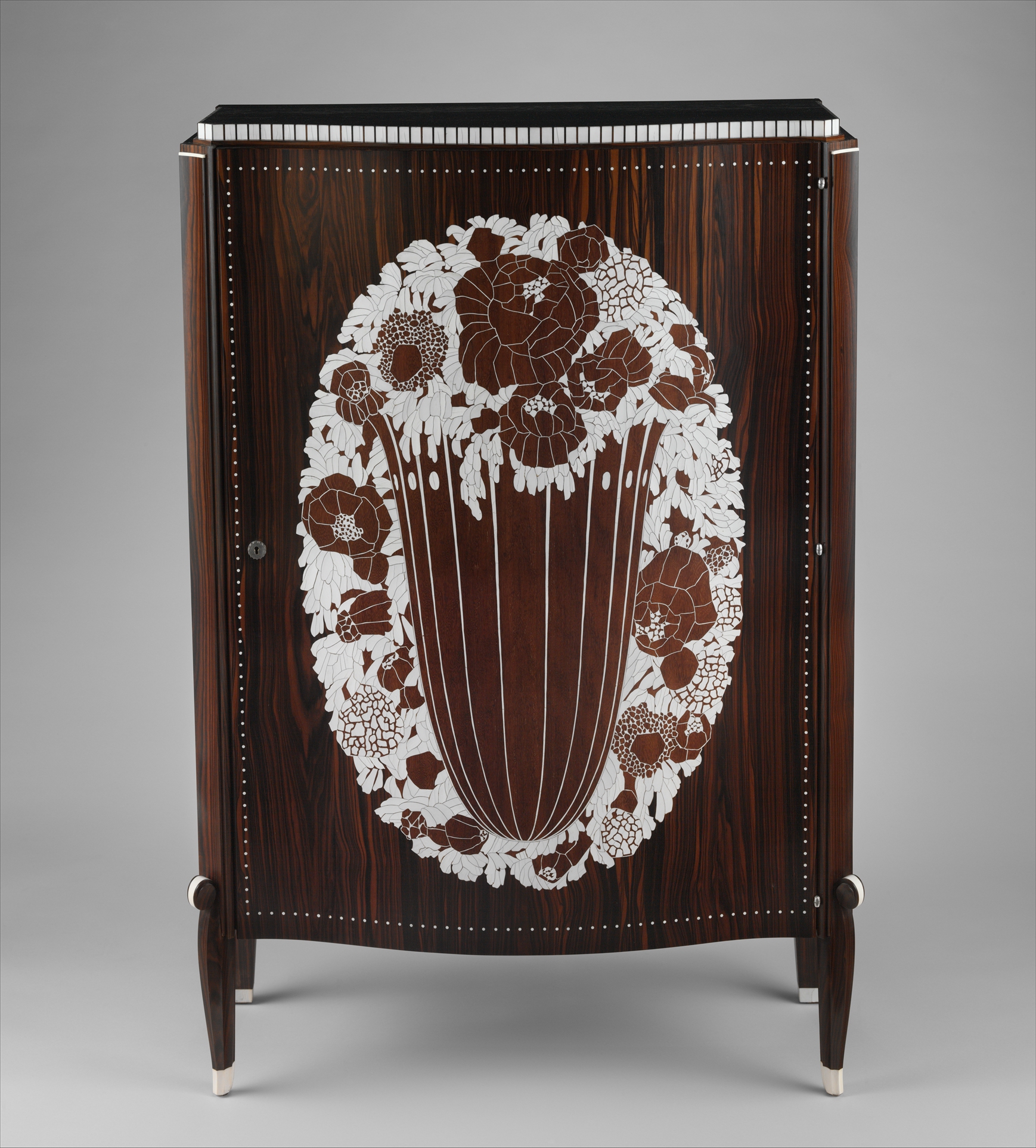 "Etat" Cabinet