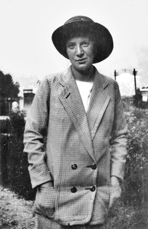 Walburga Neuzil photographed
