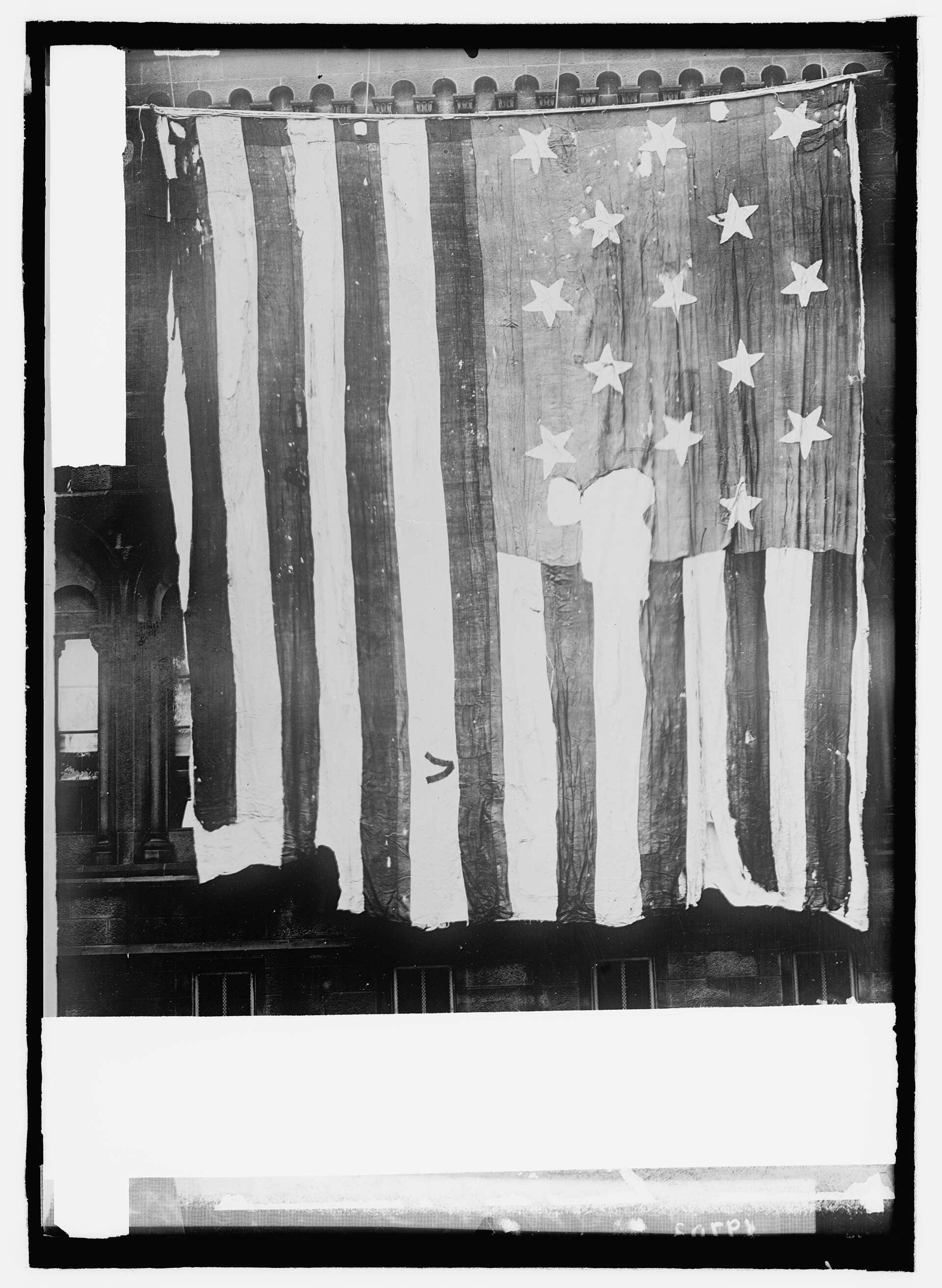 The flag on exhibit, early 20th century