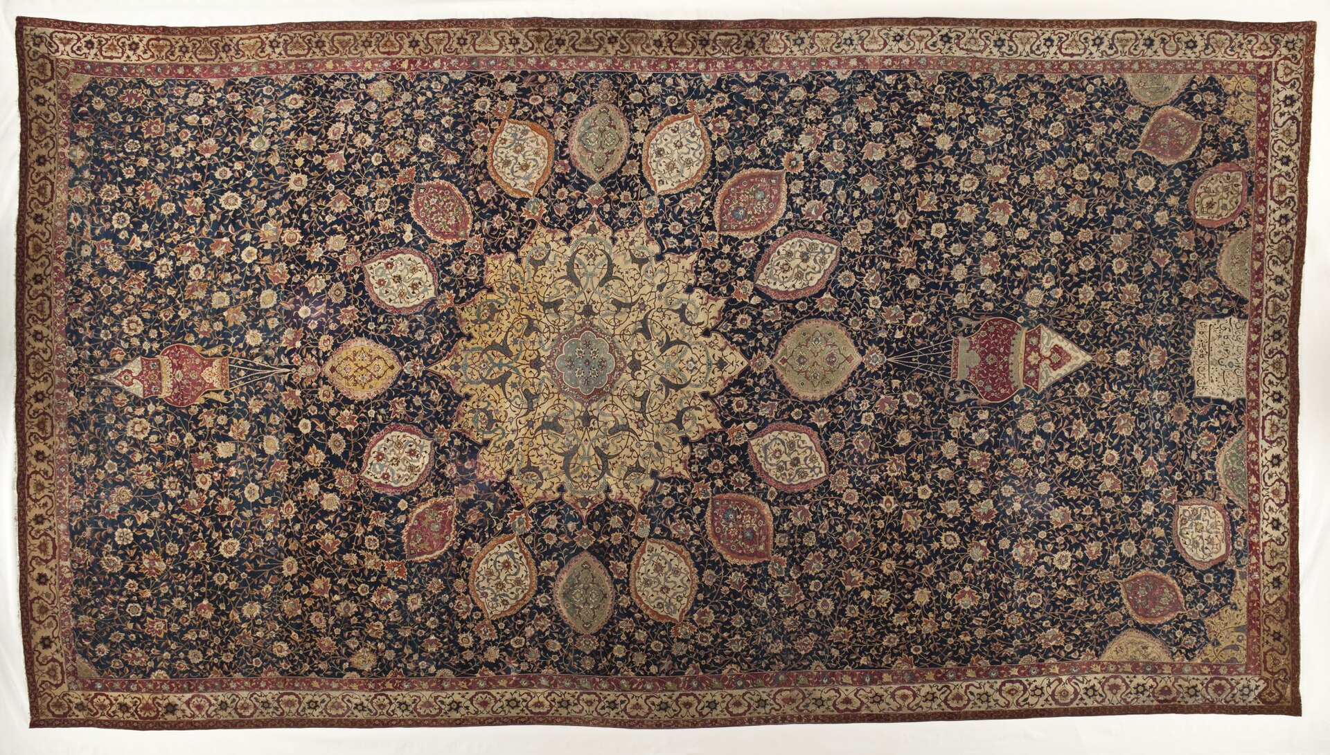 The twin: Ardabil Carpet, LACMA 53.50.2, whole