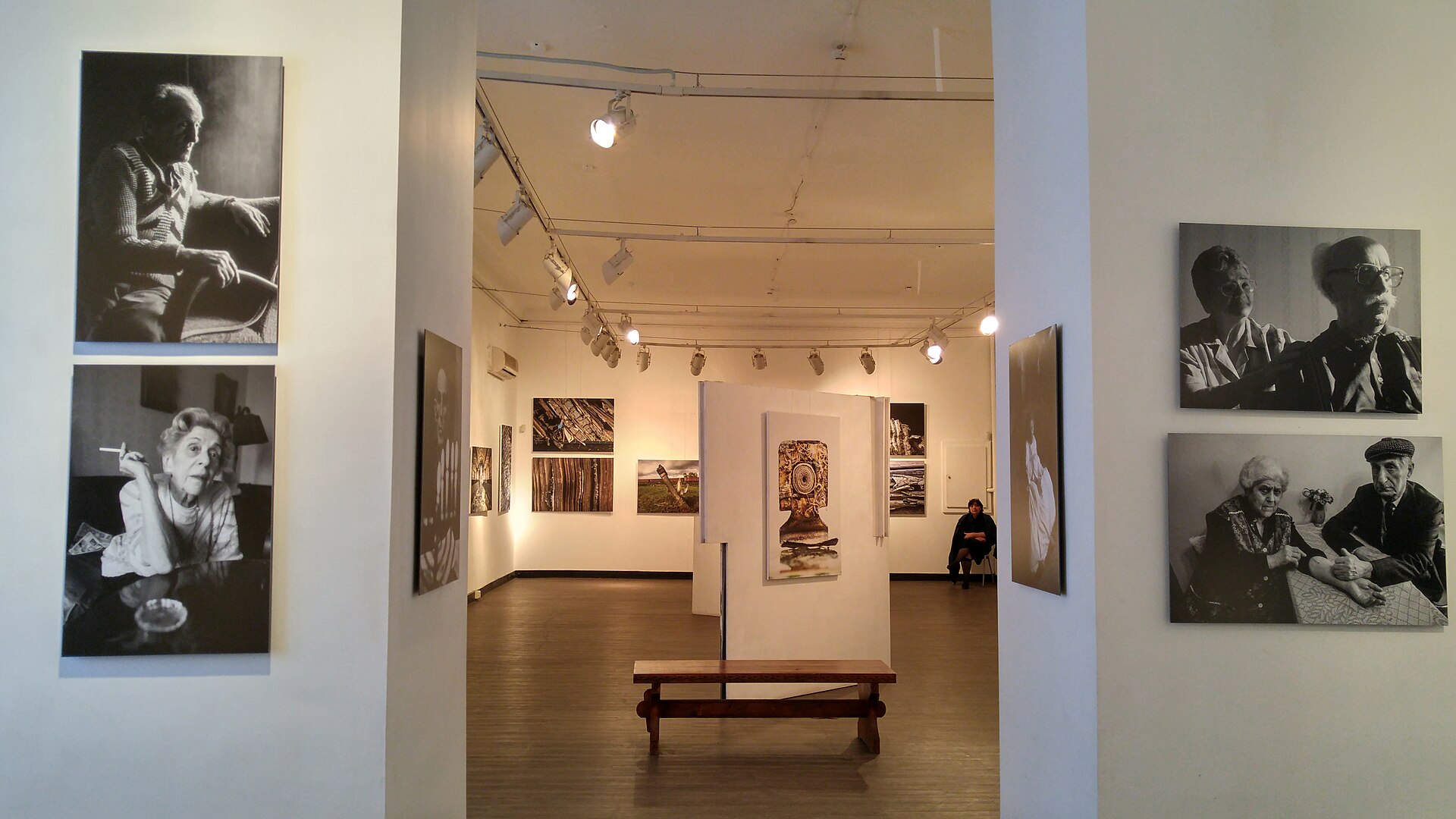 The same gallery, a second view