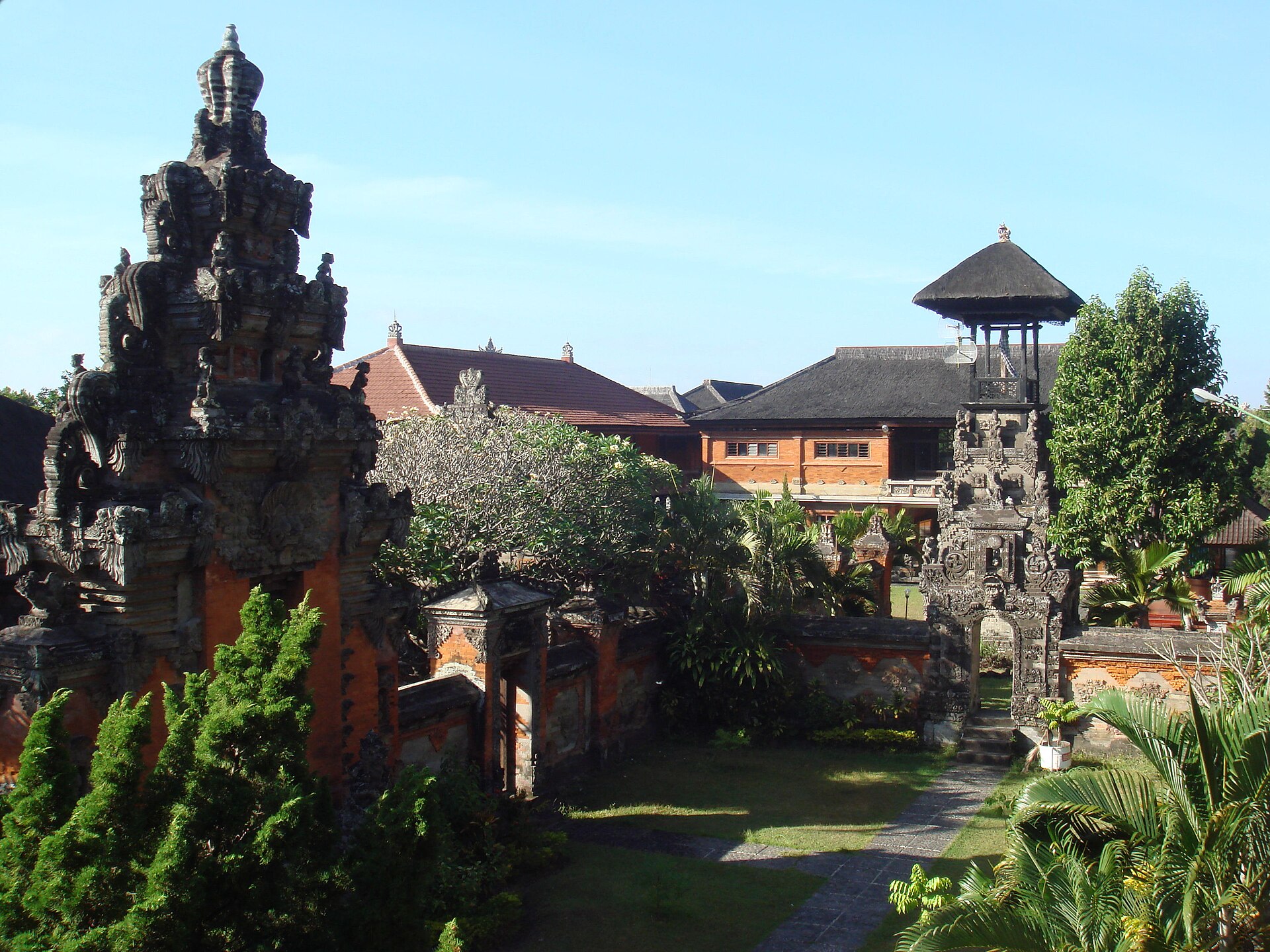 Courtyards and gates inside the Bali Museum
