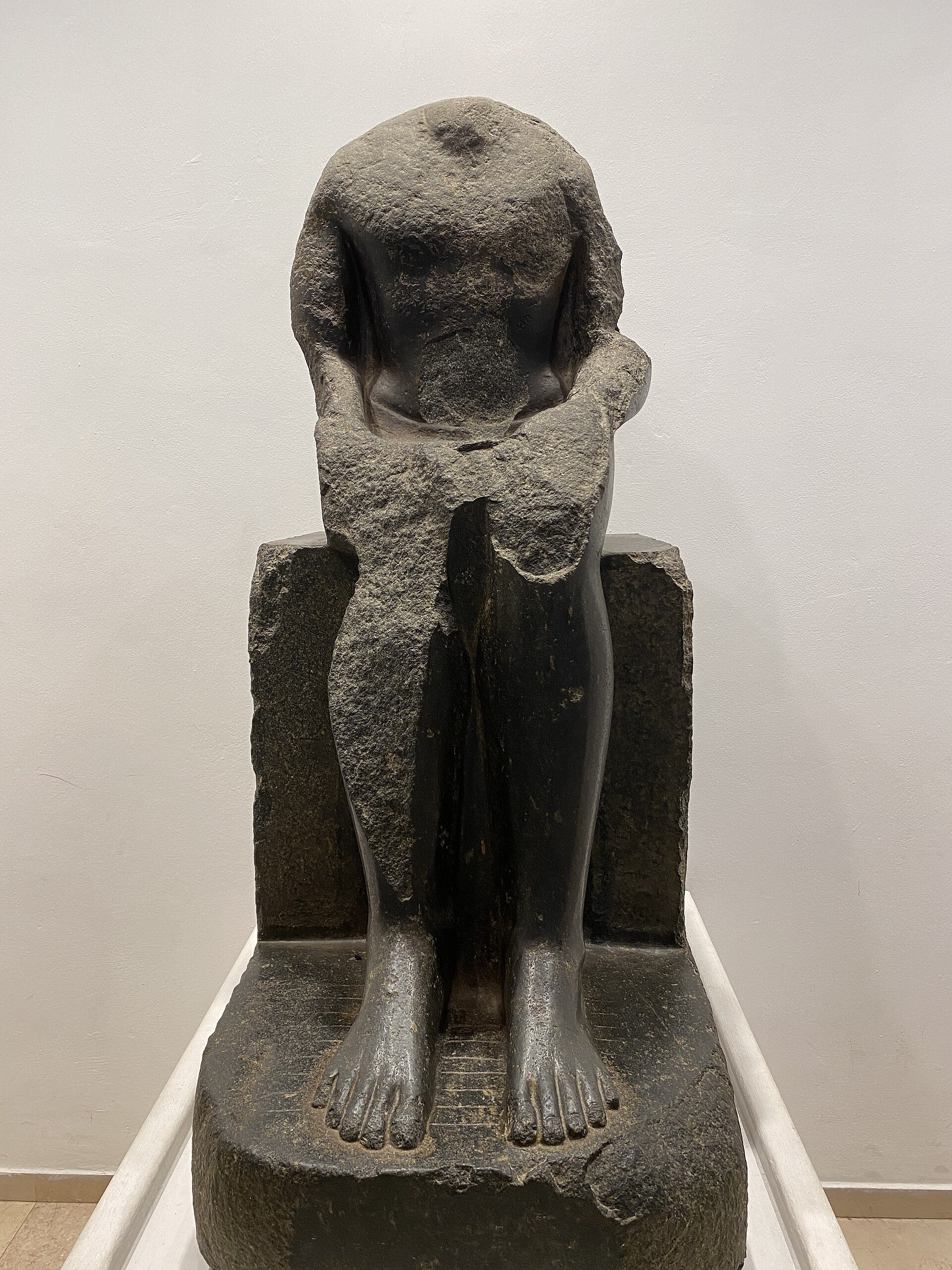 Statue on display, 13th century BC