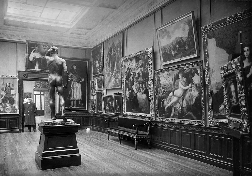 The original 1914 gallery at Atxuri, historic photograph