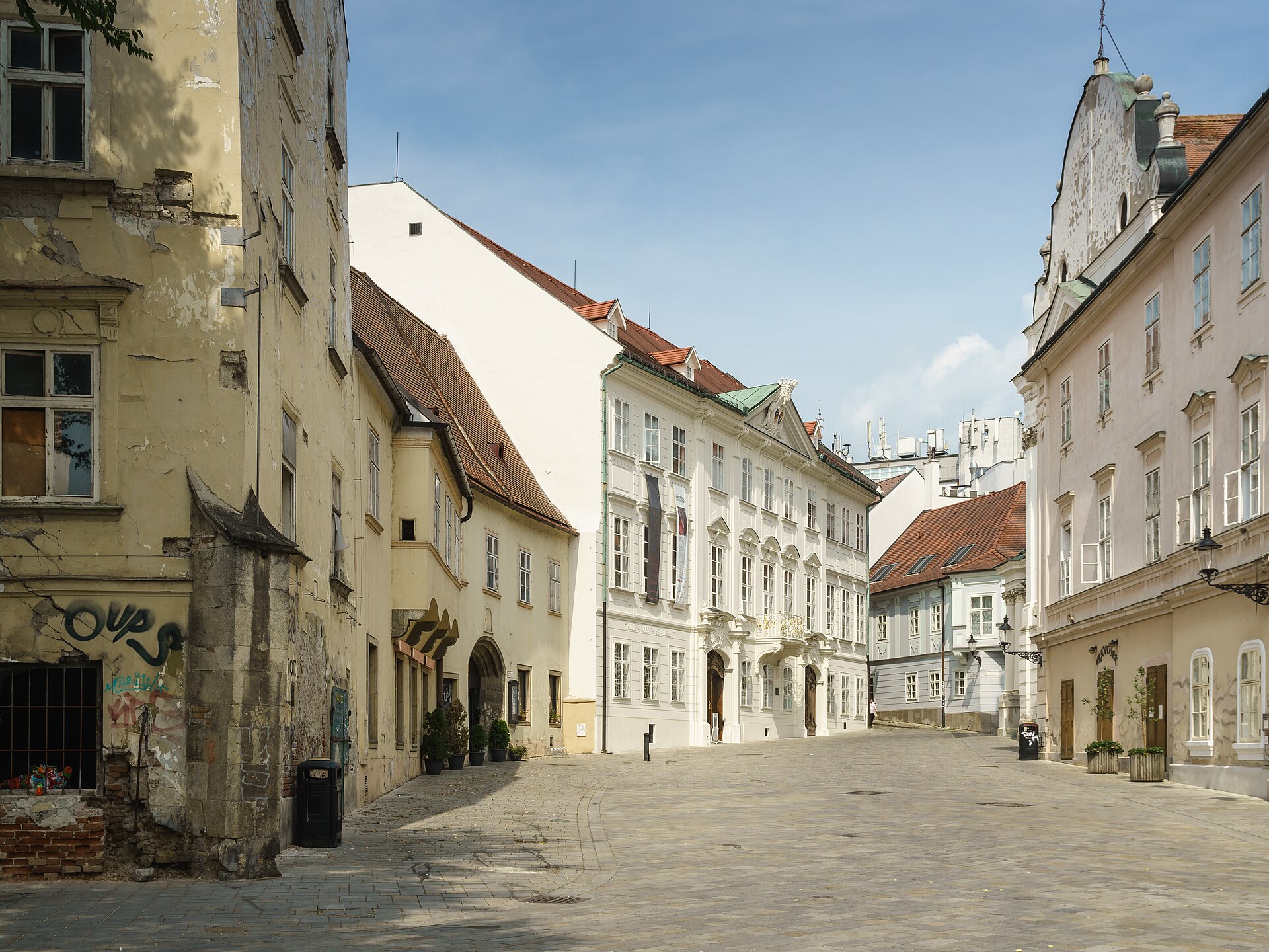 Mirbach Palace, exterior