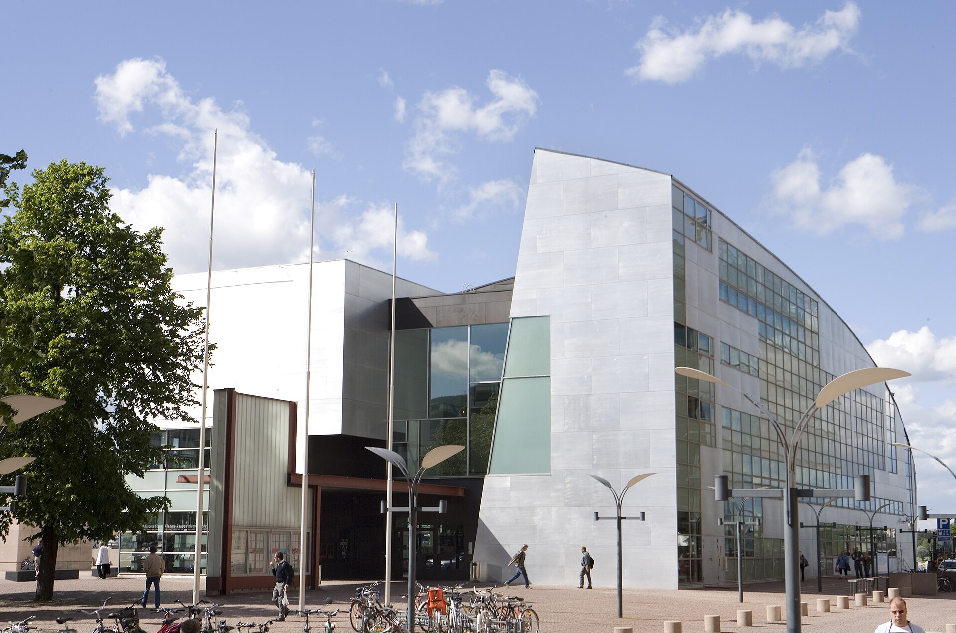 The south entrance, Mannerheiminaukio Square