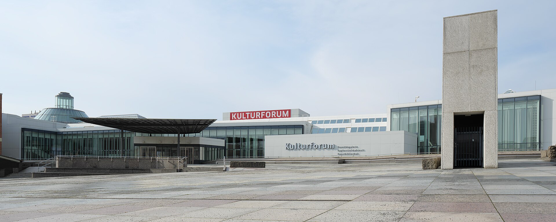 The Kulturforum piazza