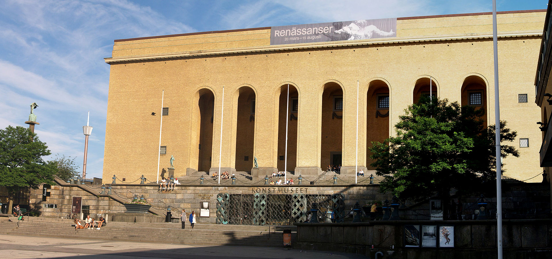 The museum seen across Gotaplatsen