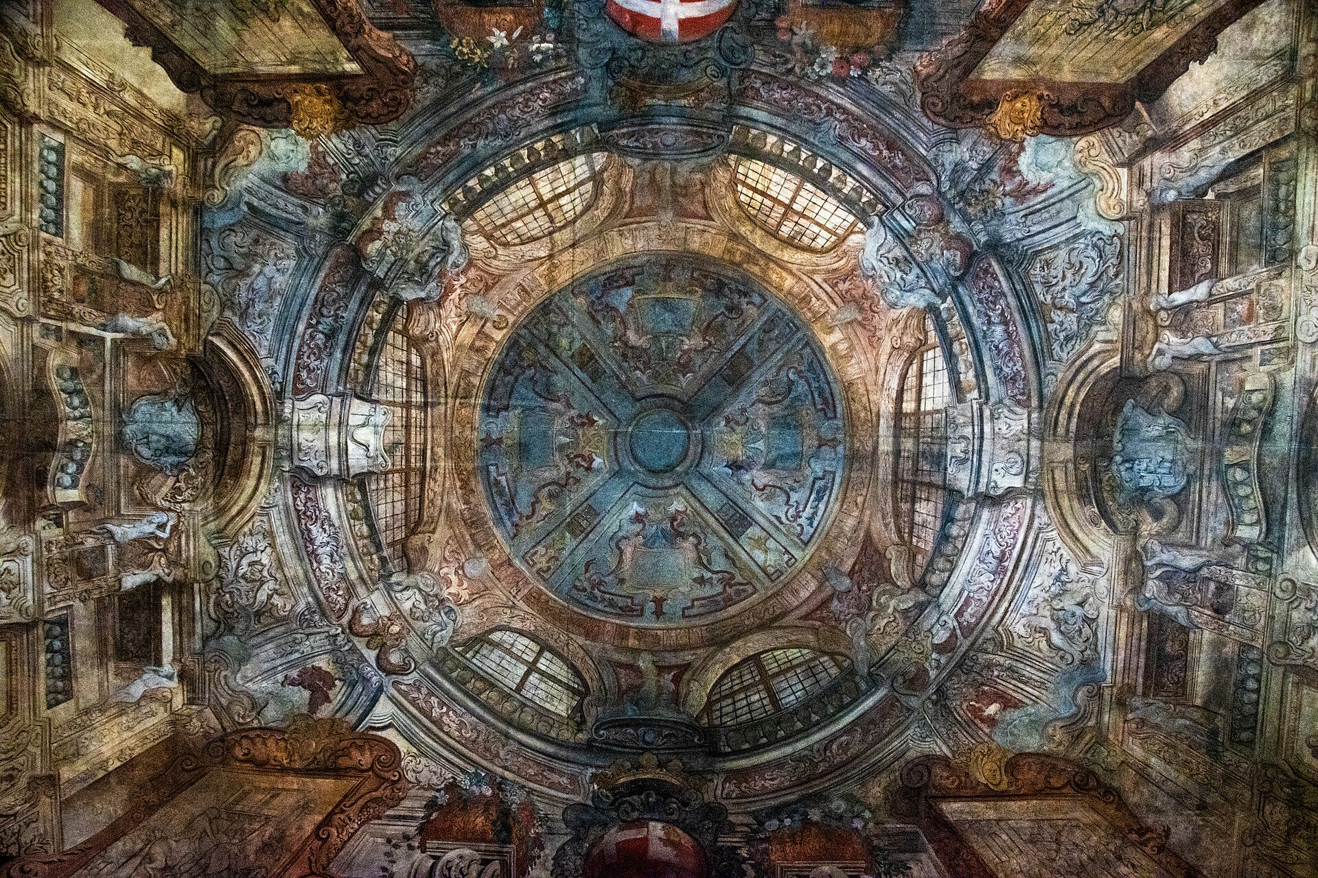 Trompe-l'oeil ceiling fresco by Nicolau Nasoni, 1724