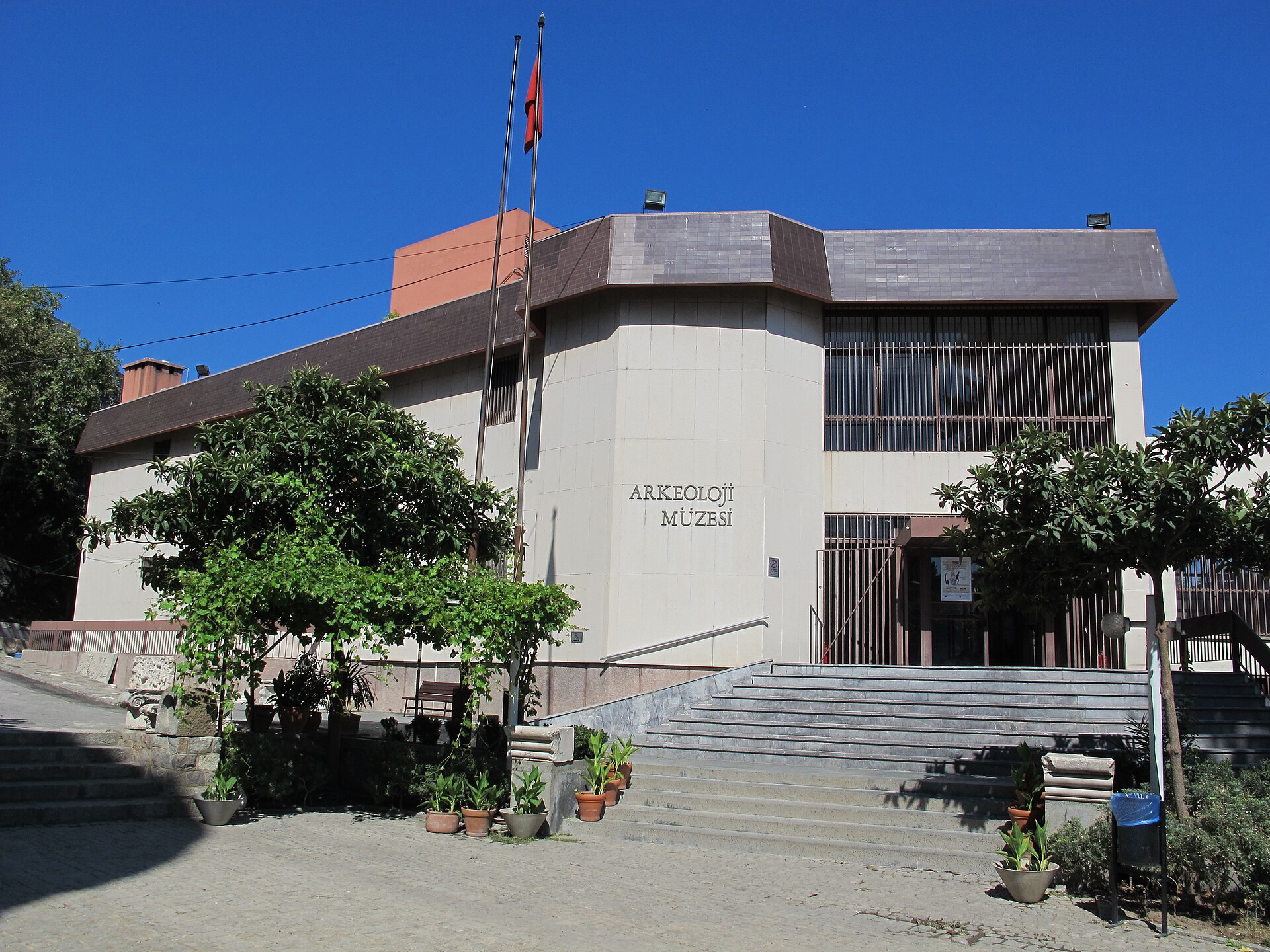 Izmir Archaeology Museum