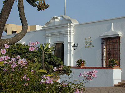 Museo Larco entrance facade