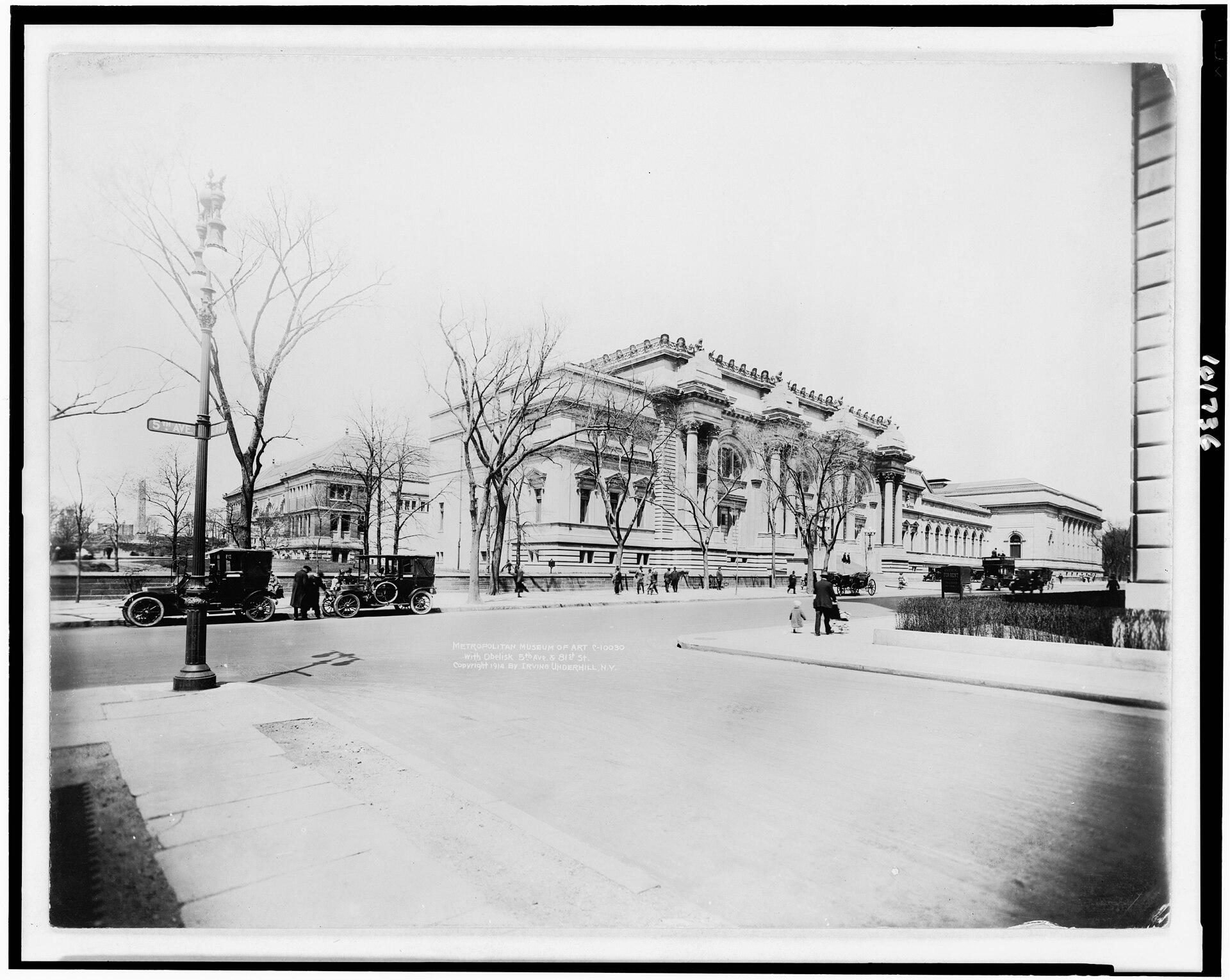 The Fifth Avenue front in the early twentieth century