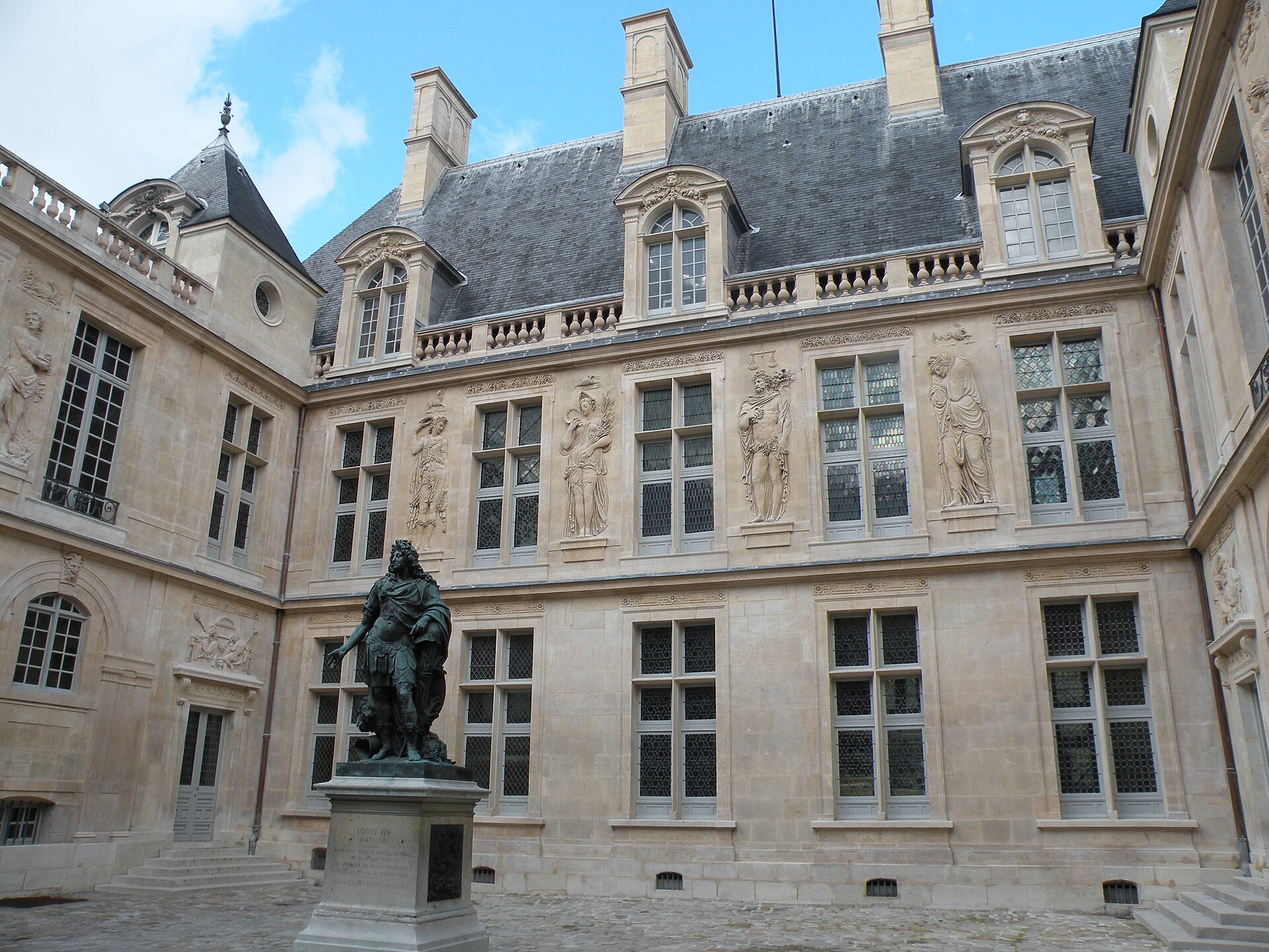 Cour Louis XIV, Musee Carnavalet