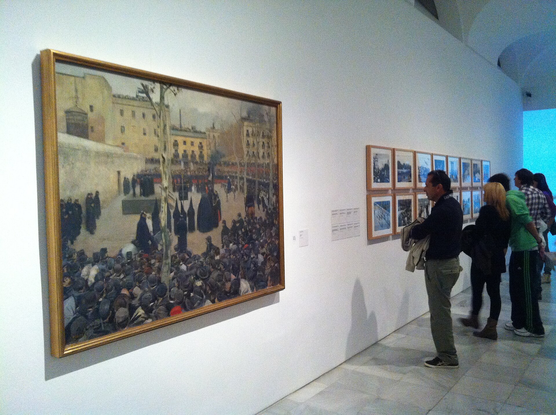 Gallery with visitors