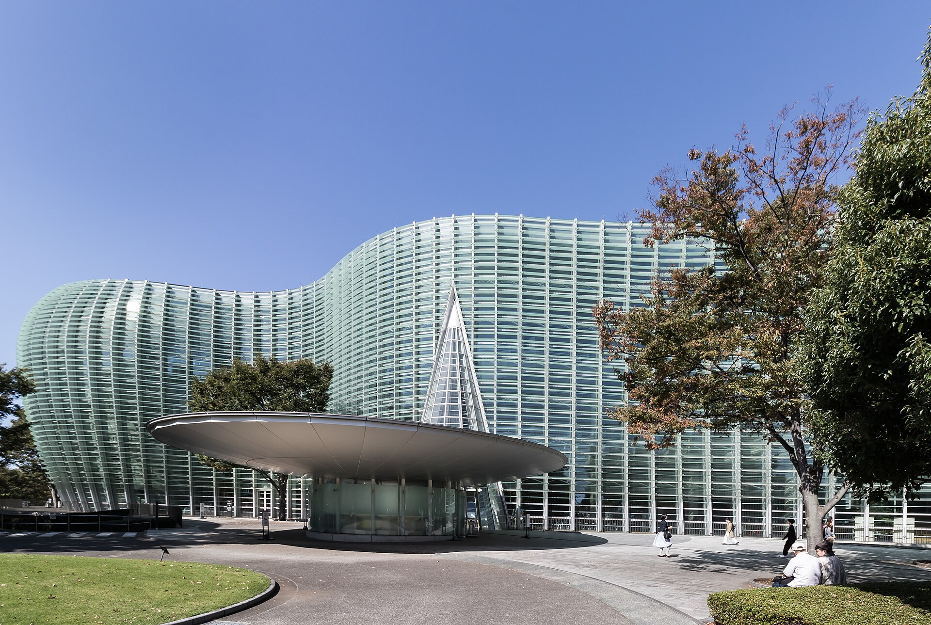 The wave facade at ground level