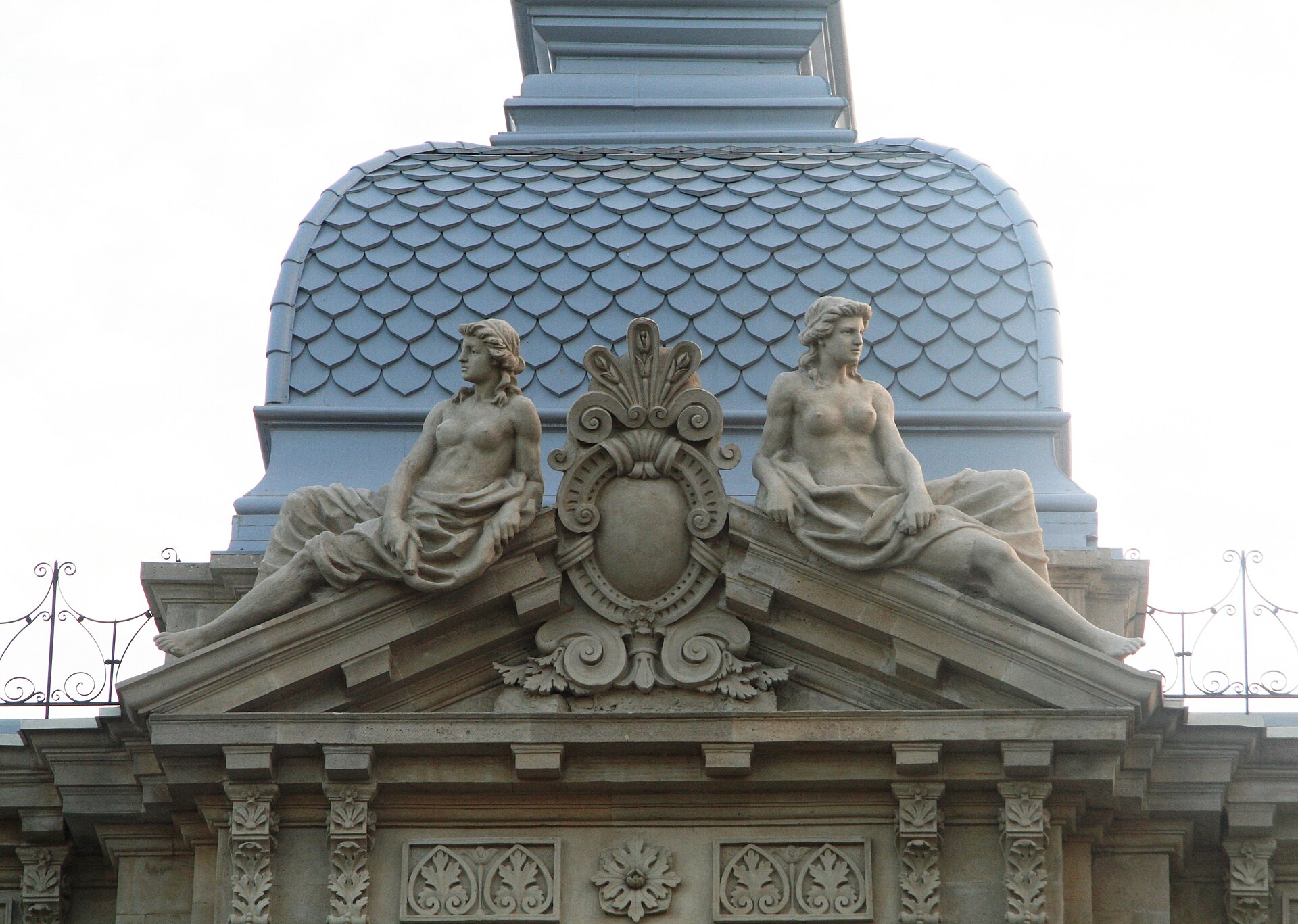 Pediment sculpture, De Boure palace