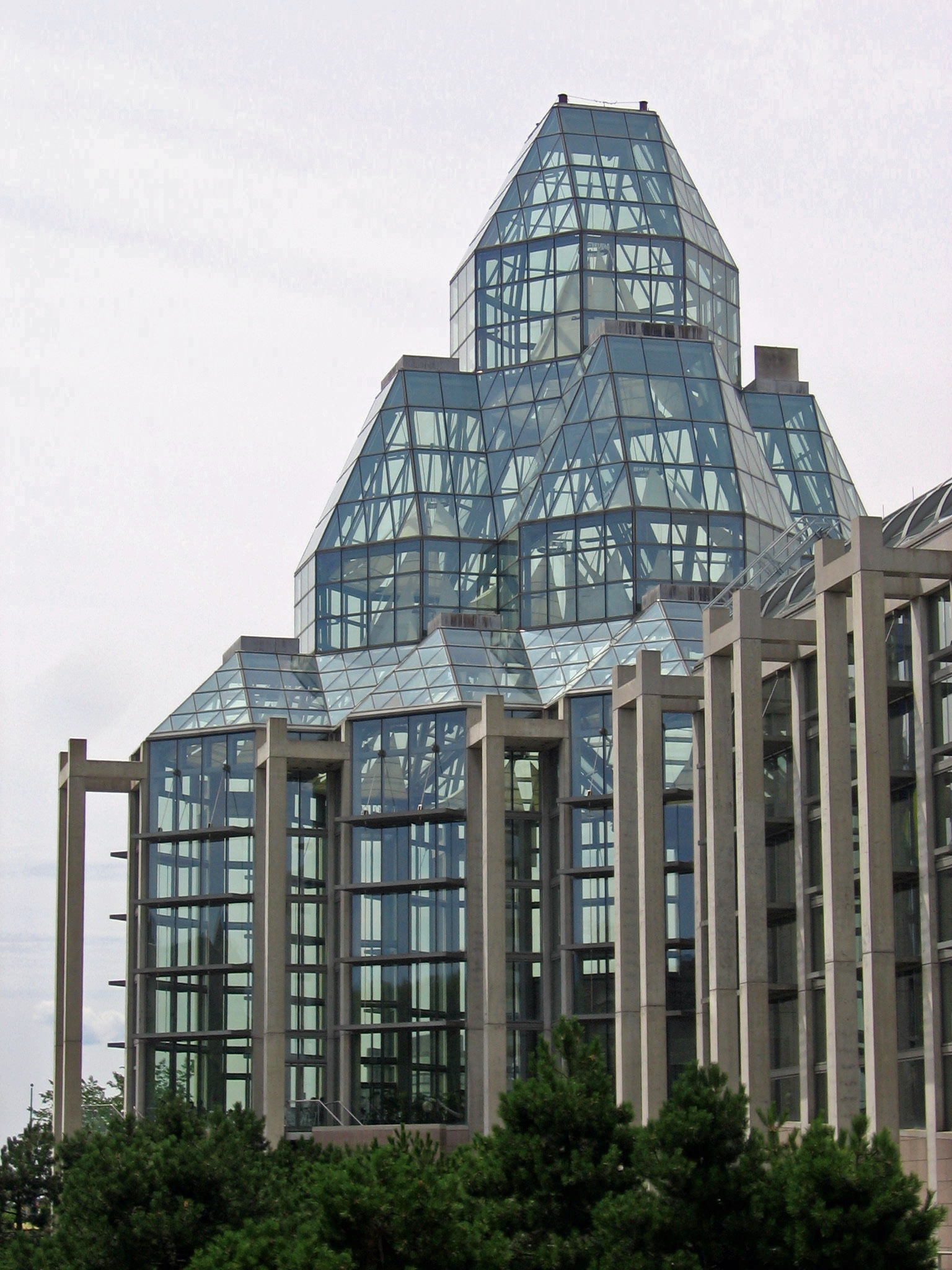 The glass cupola in close detail