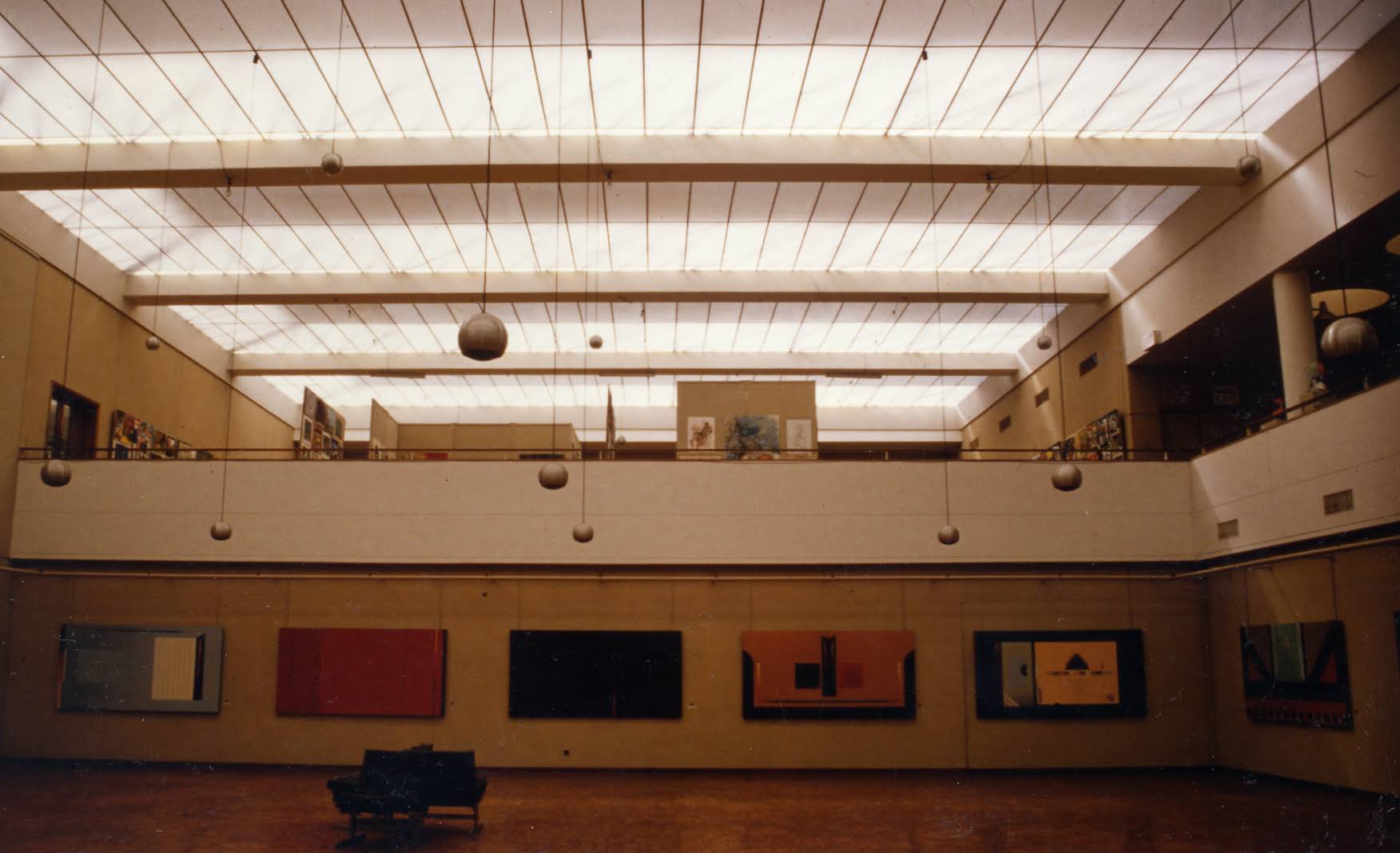 1989 Thakor Patel exhibition at the National Gallery of Zimbabwe