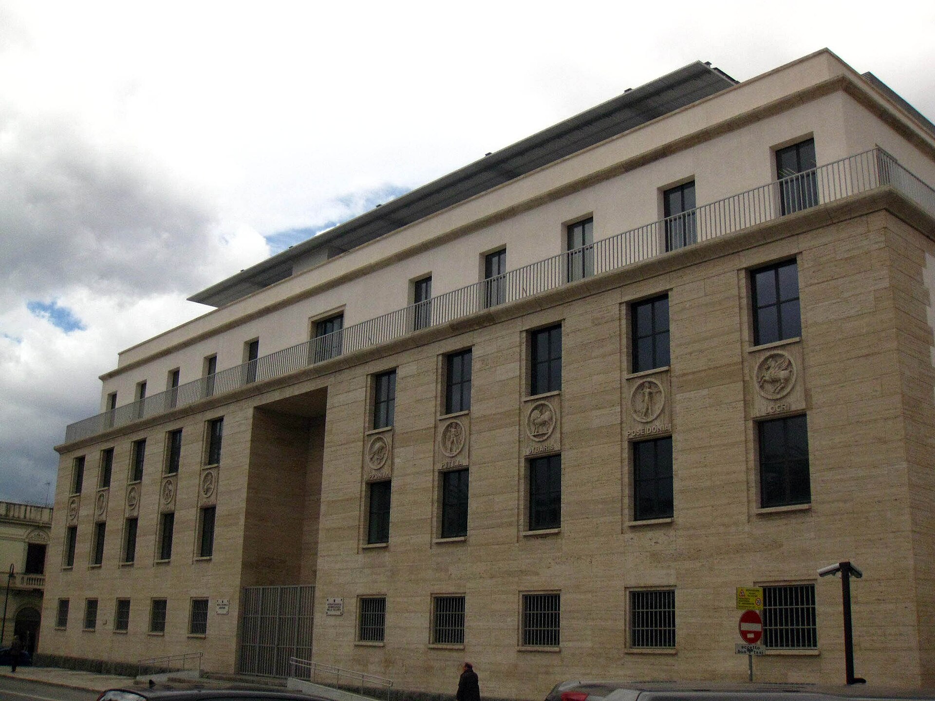 The Piazza De Nava side elevation