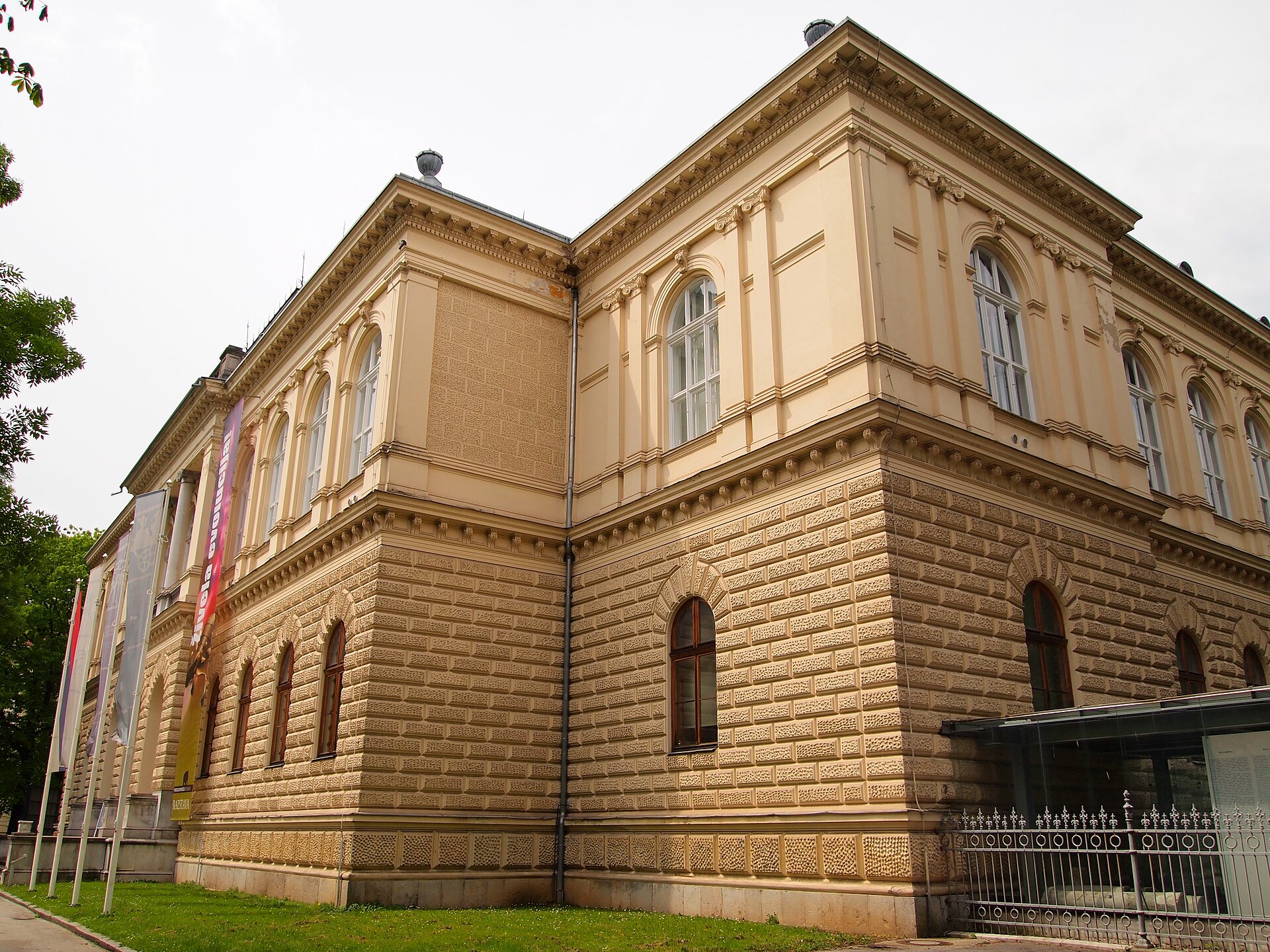 The museum building, park side