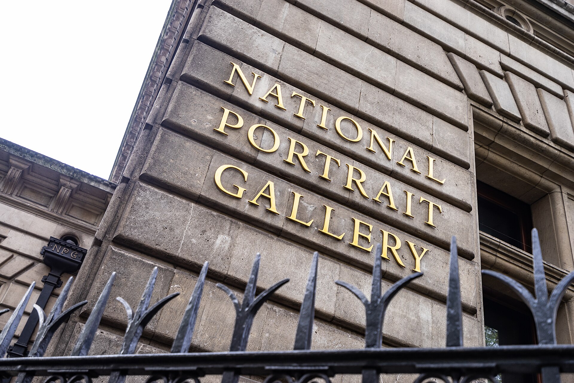 NATIONAL PORTRAIT GALLERY, carved lettering on the St Martin's Place facade