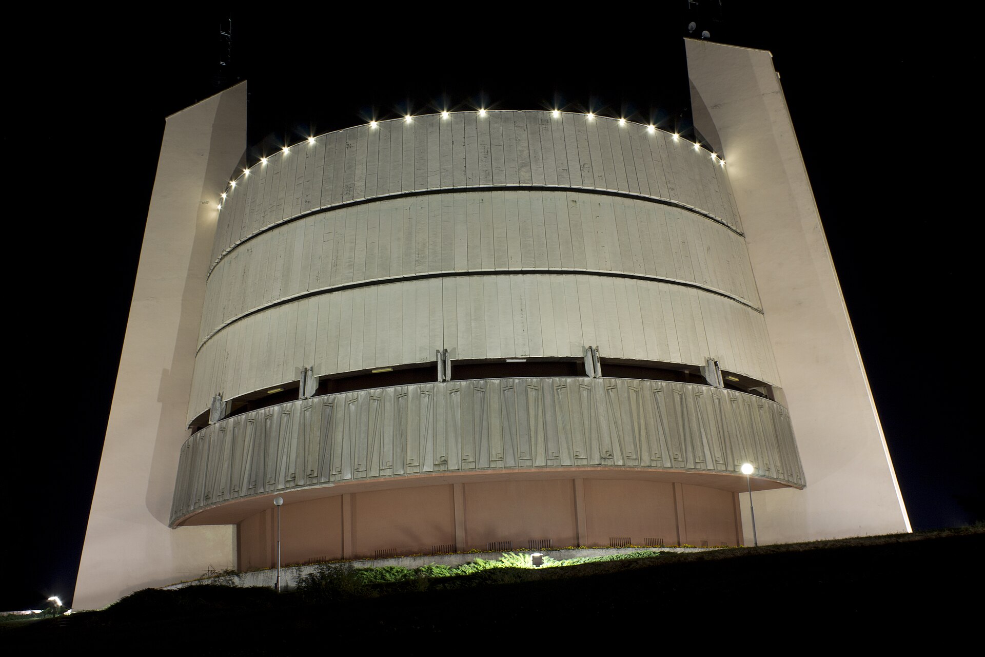 The rotunda at night