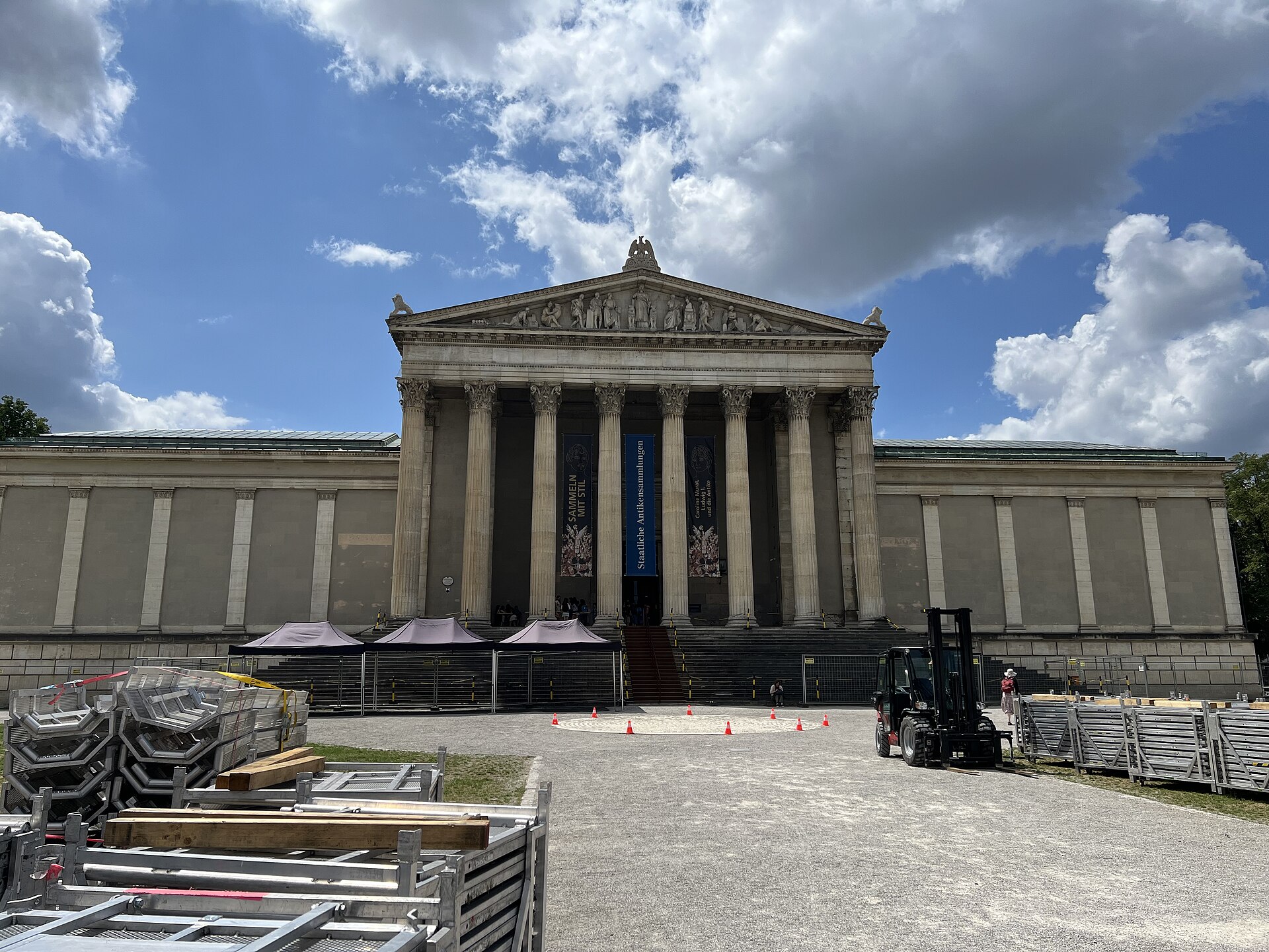 The Staatliche Antikensammlungen from Koenigsplatz