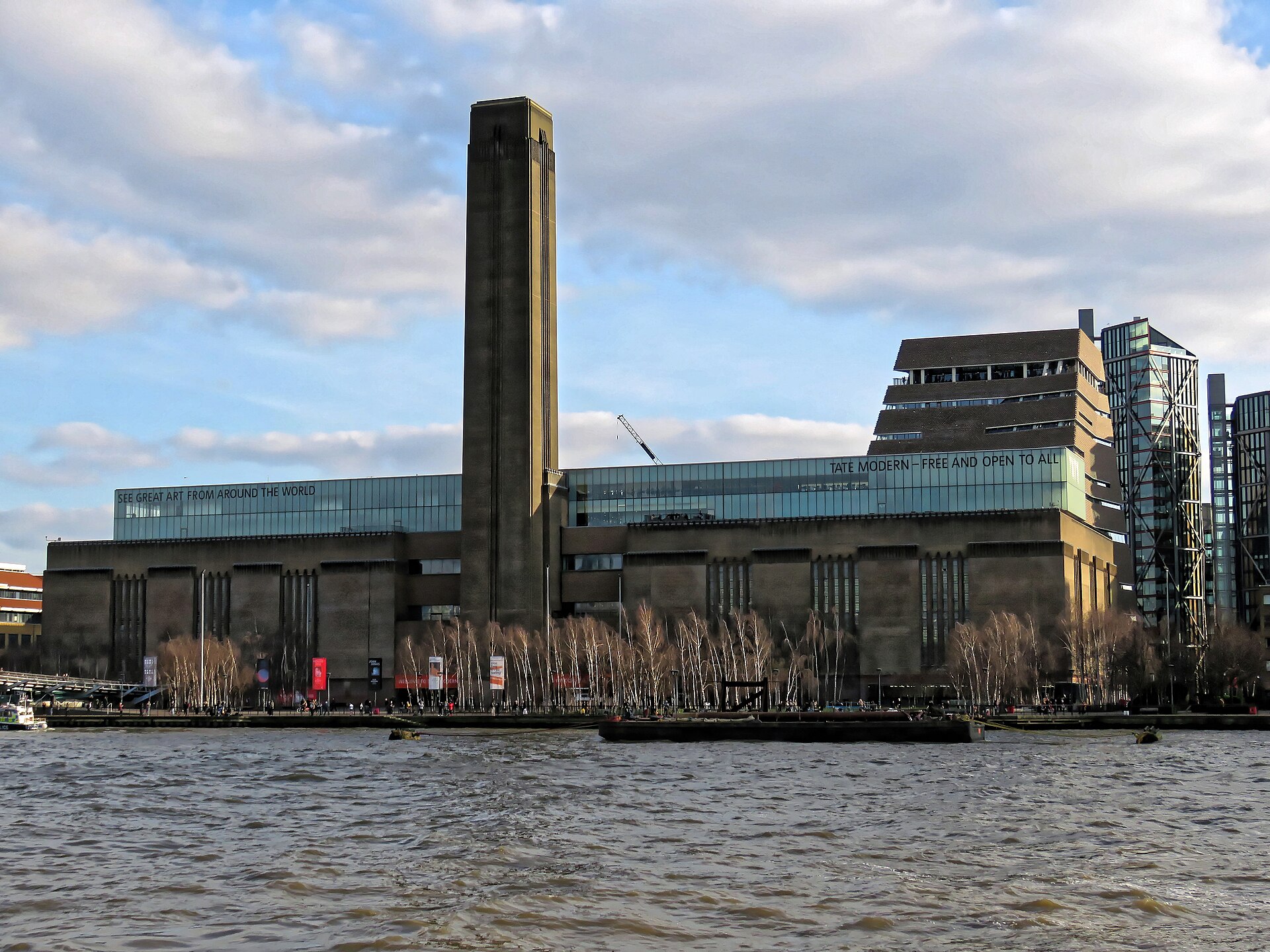 Tate Modern from the south bank of the Thames